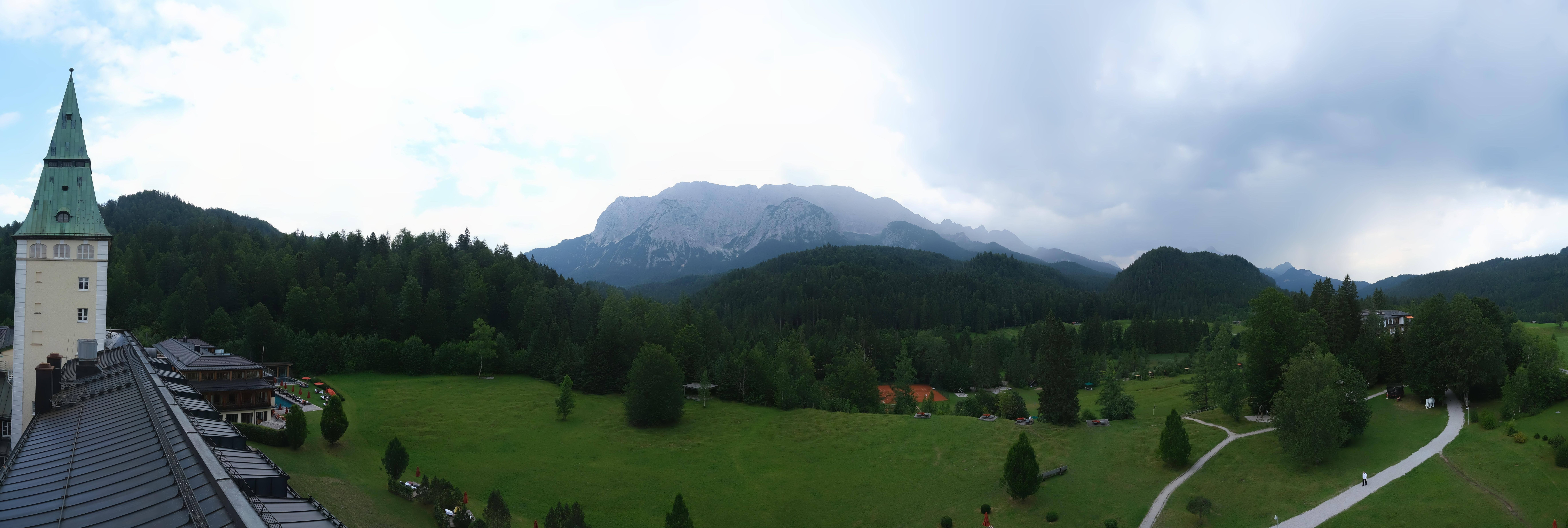 Archiv Foto Webcam Garmisch-Partenkirchen: Schloss Elmau