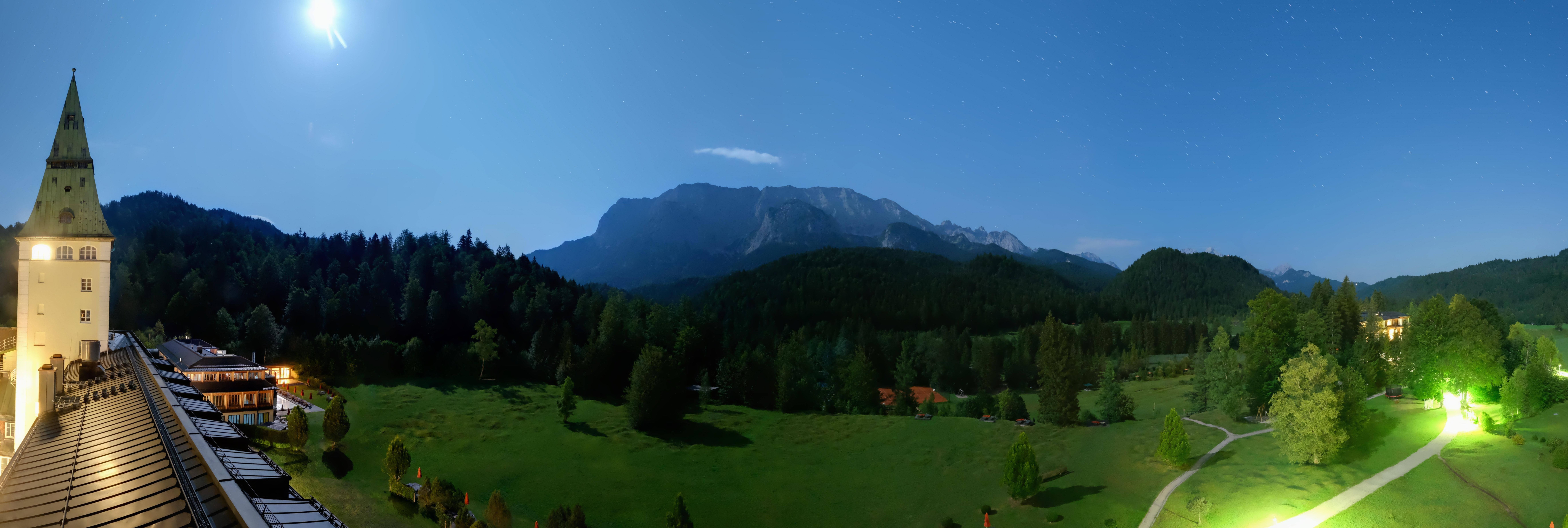Archiv Foto Webcam Garmisch-Partenkirchen: Schloss Elmau