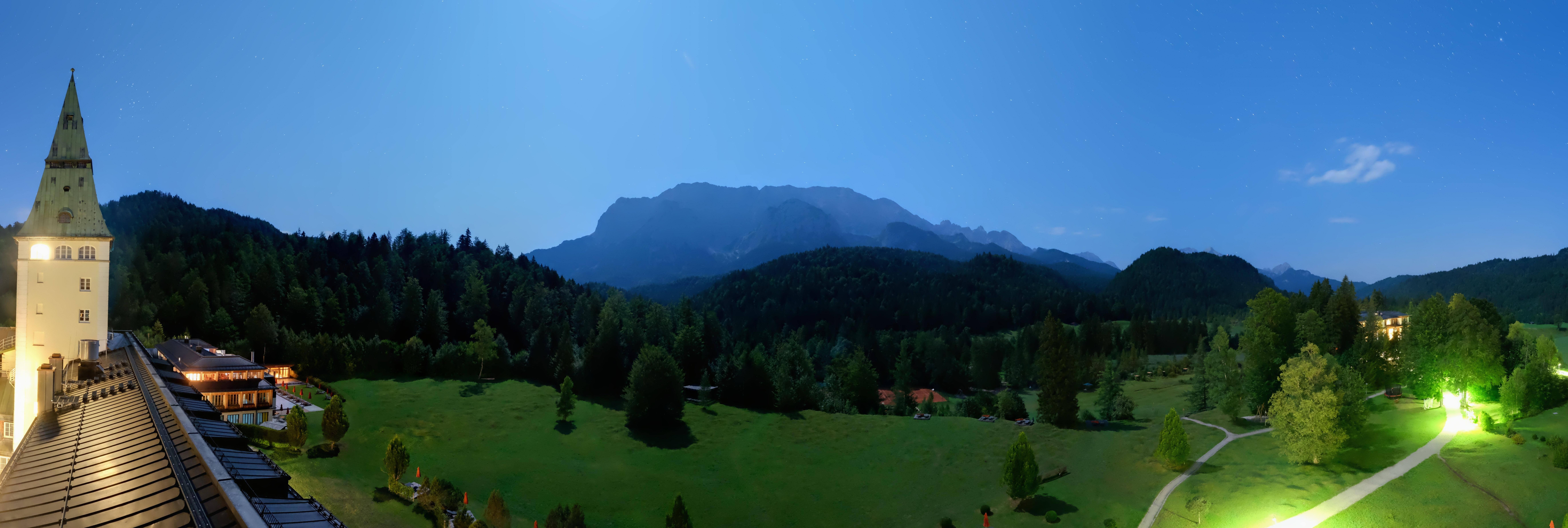 Archiv Foto Webcam Garmisch-Partenkirchen: Schloss Elmau
