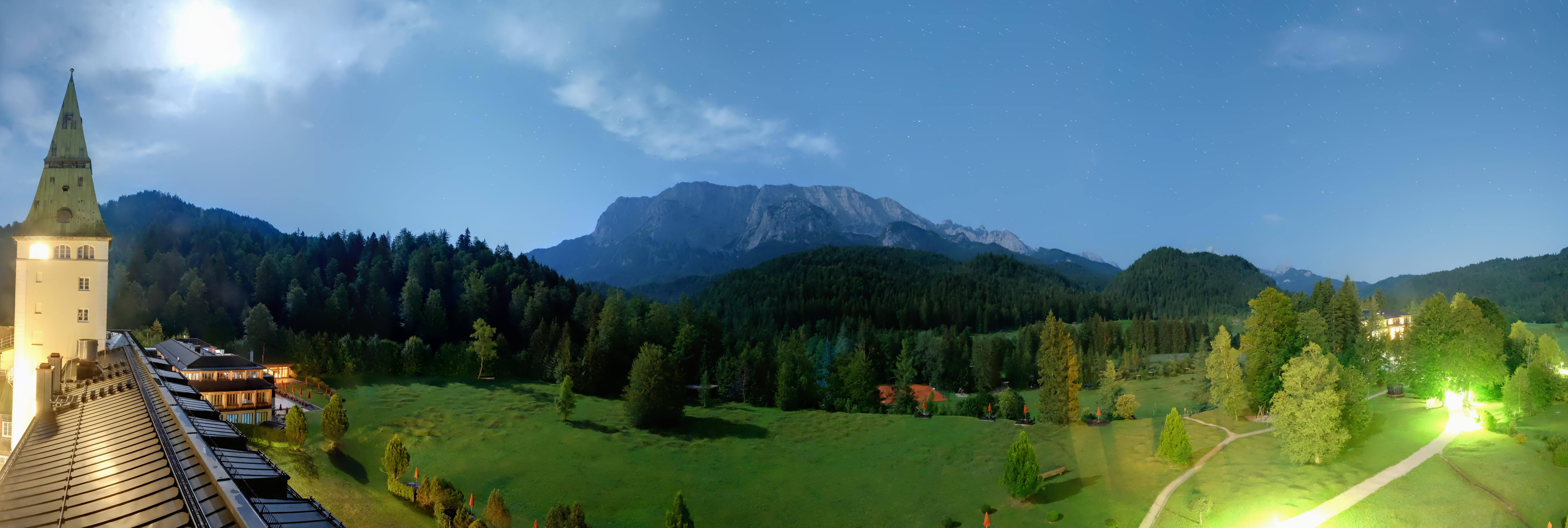 Archiv Foto Webcam Garmisch-Partenkirchen: Schloss Elmau
