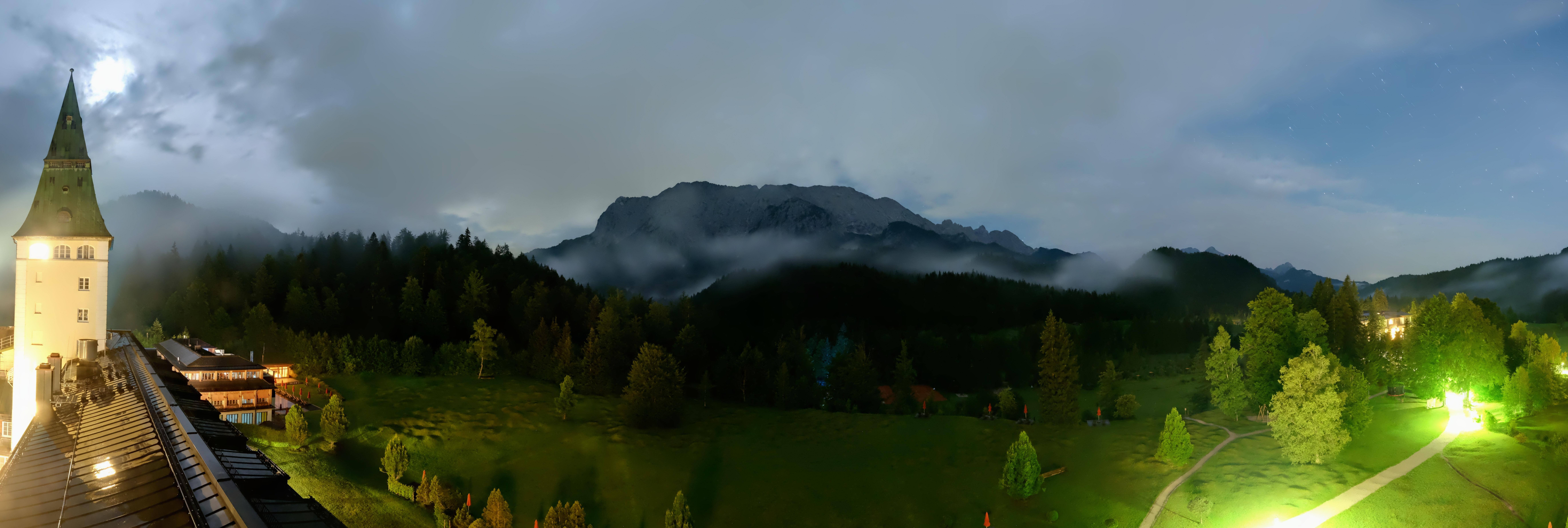 Archiv Foto Webcam Garmisch-Partenkirchen: Schloss Elmau