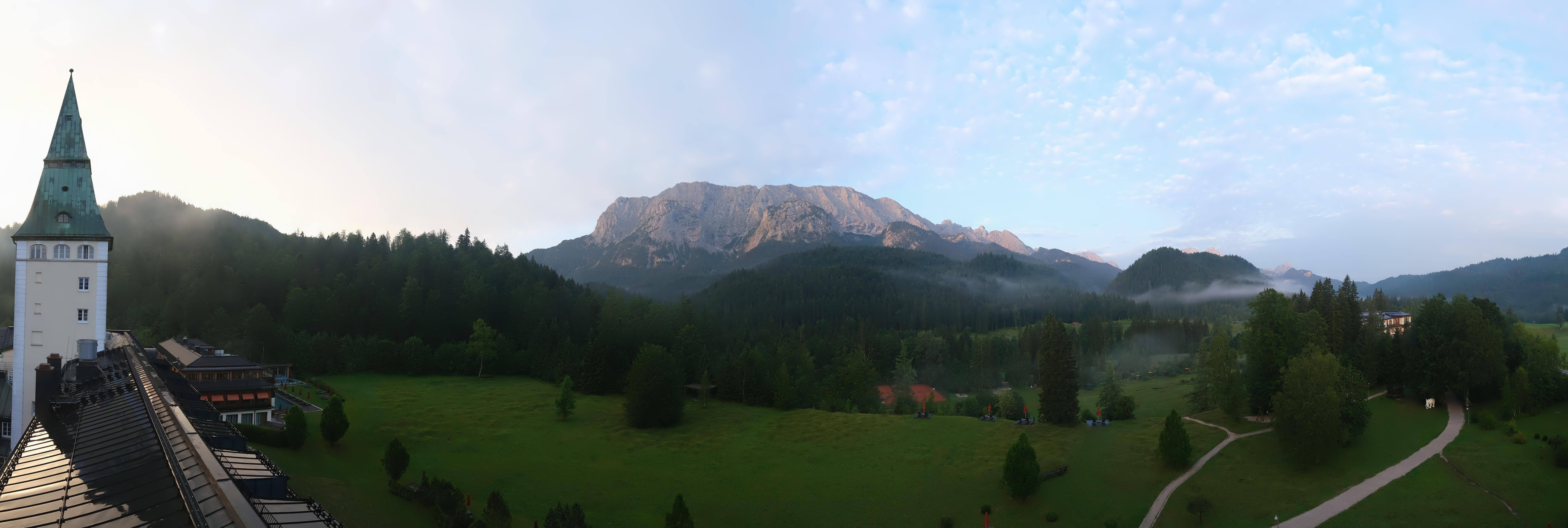Archiv Foto Webcam Garmisch-Partenkirchen: Schloss Elmau