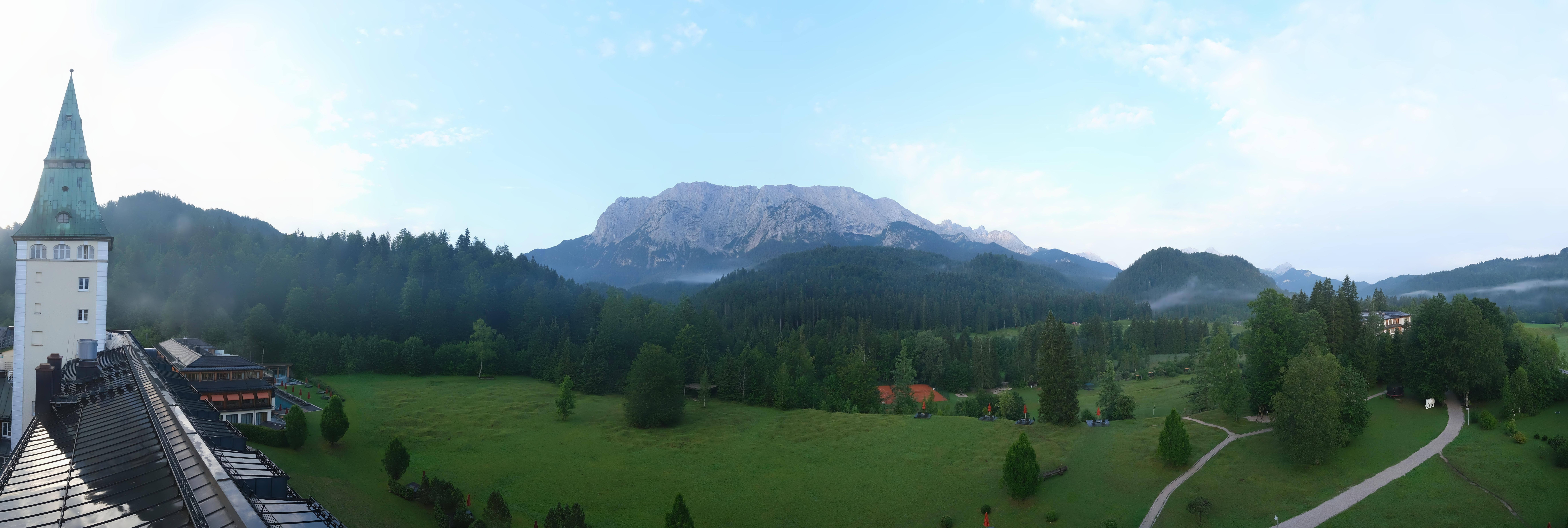 Archiv Foto Webcam Garmisch-Partenkirchen: Schloss Elmau