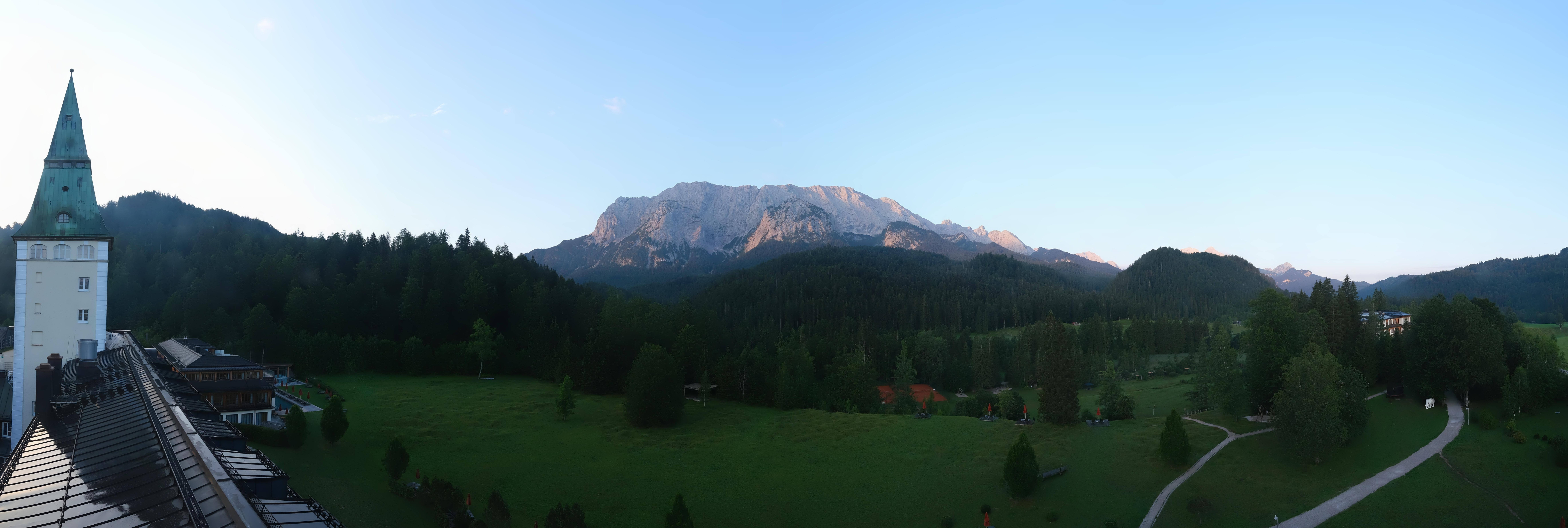 Archiv Foto Webcam Garmisch-Partenkirchen: Schloss Elmau