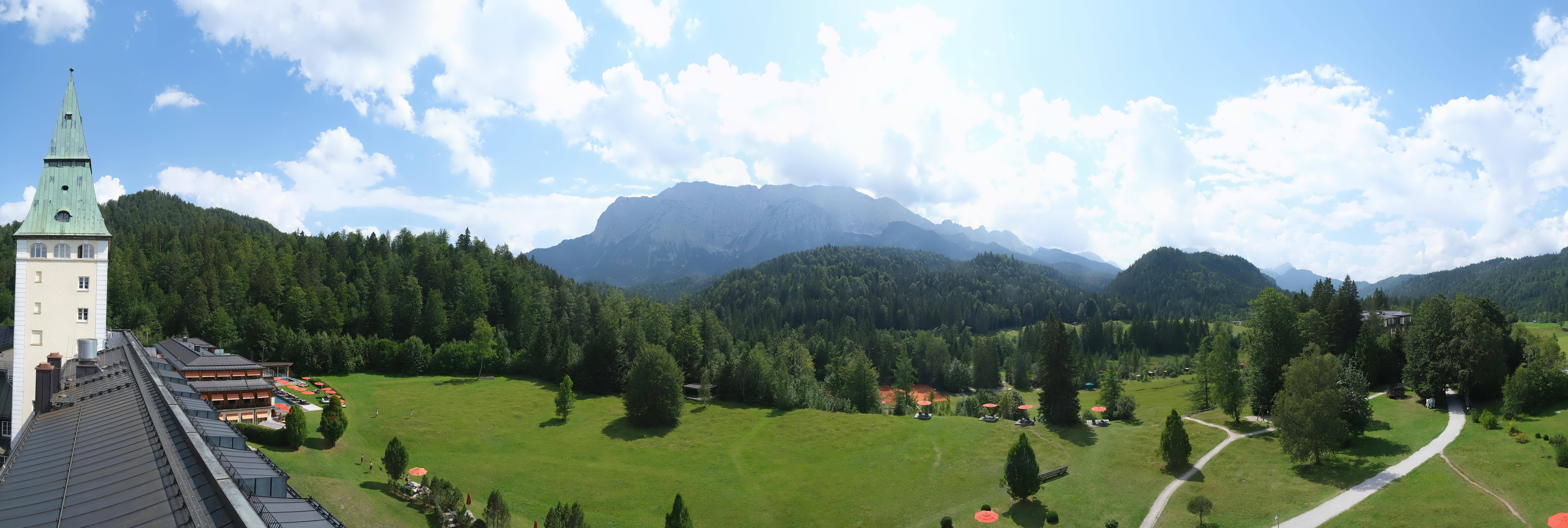 Archiv Foto Webcam Garmisch-Partenkirchen: Schloss Elmau