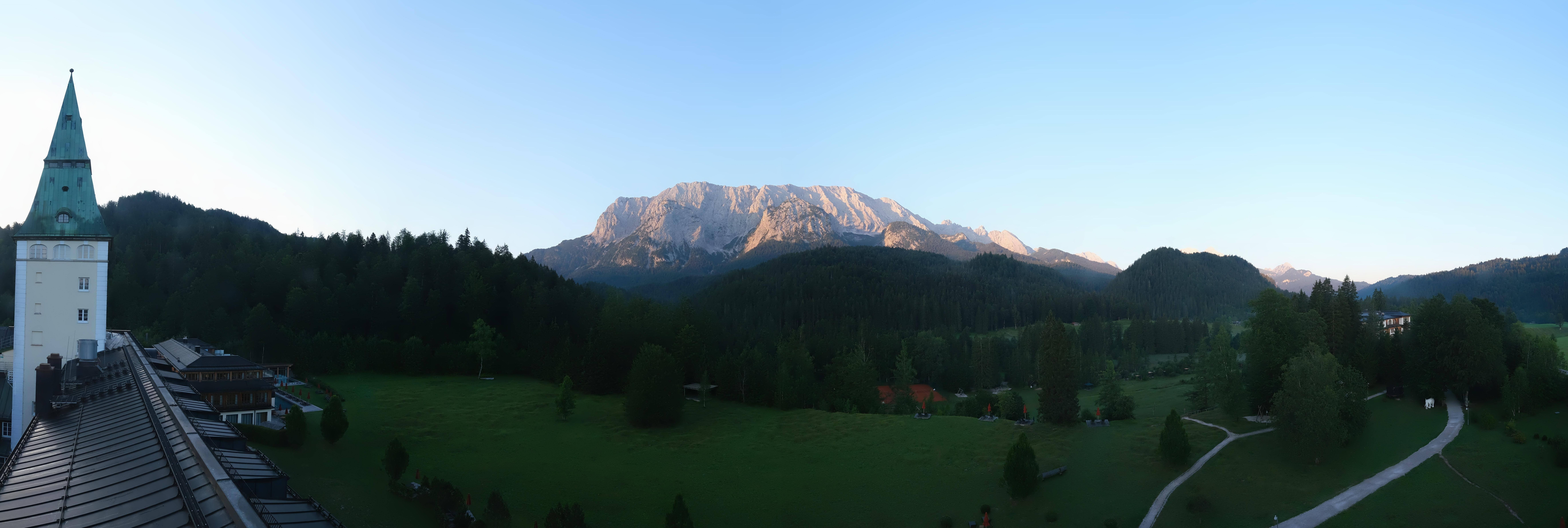 Archiv Foto Webcam Garmisch-Partenkirchen: Schloss Elmau