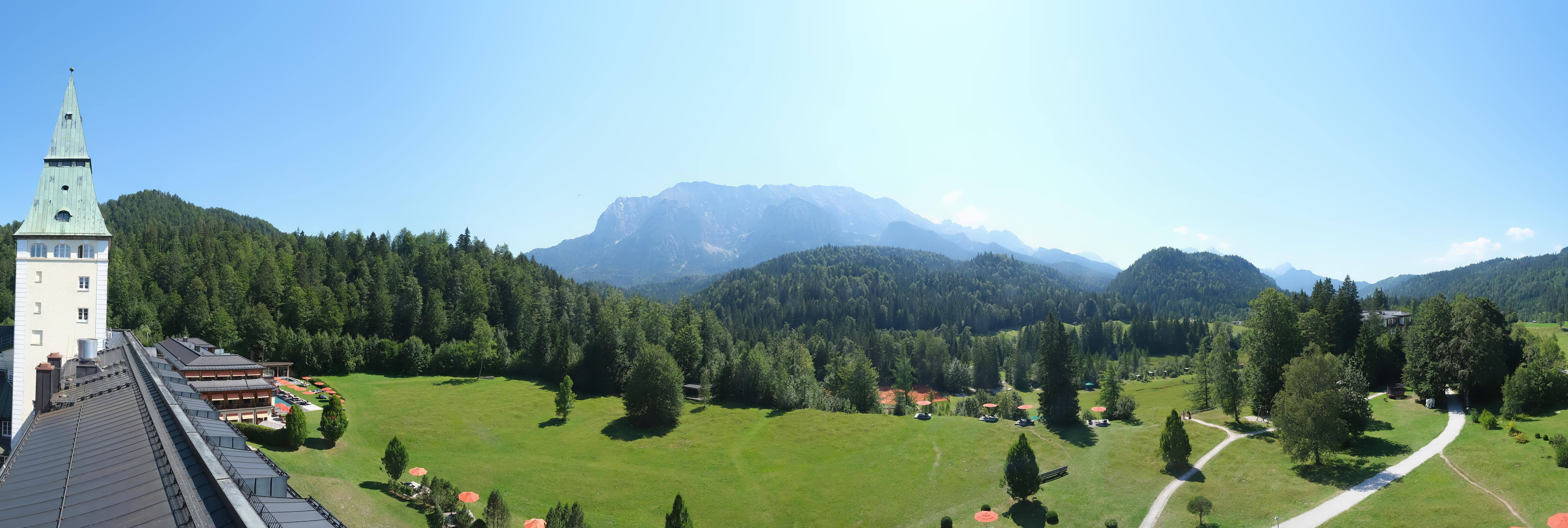 Archiv Foto Webcam Garmisch-Partenkirchen: Schloss Elmau
