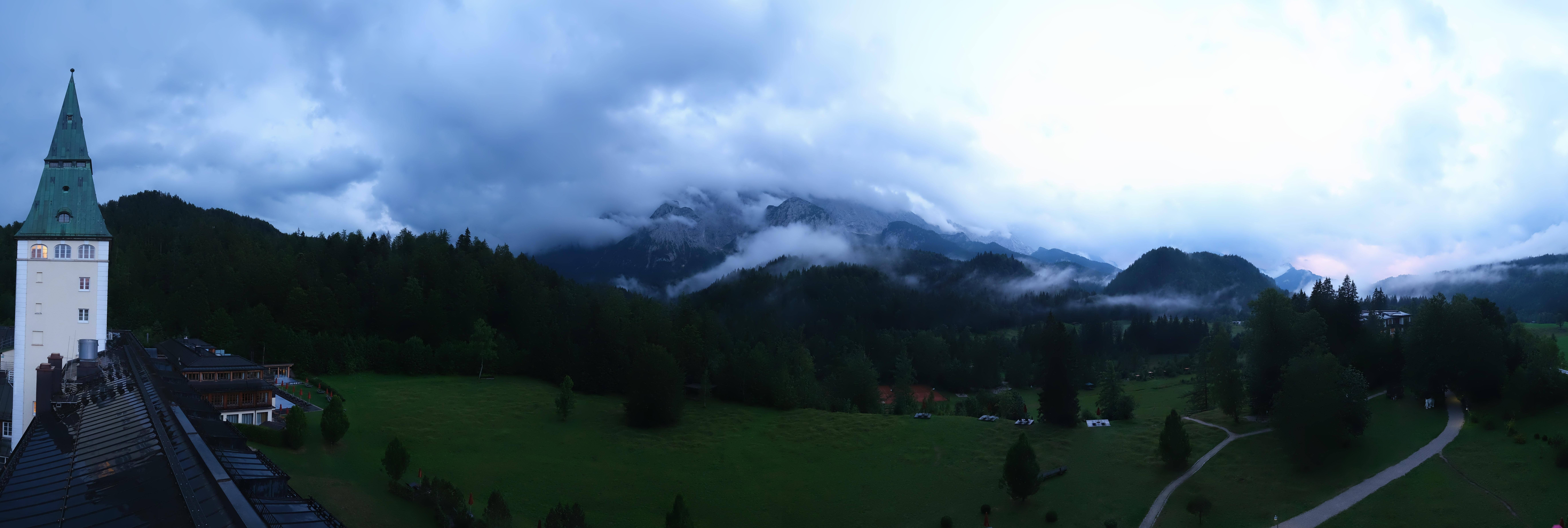 Archiv Foto Webcam Garmisch-Partenkirchen: Schloss Elmau