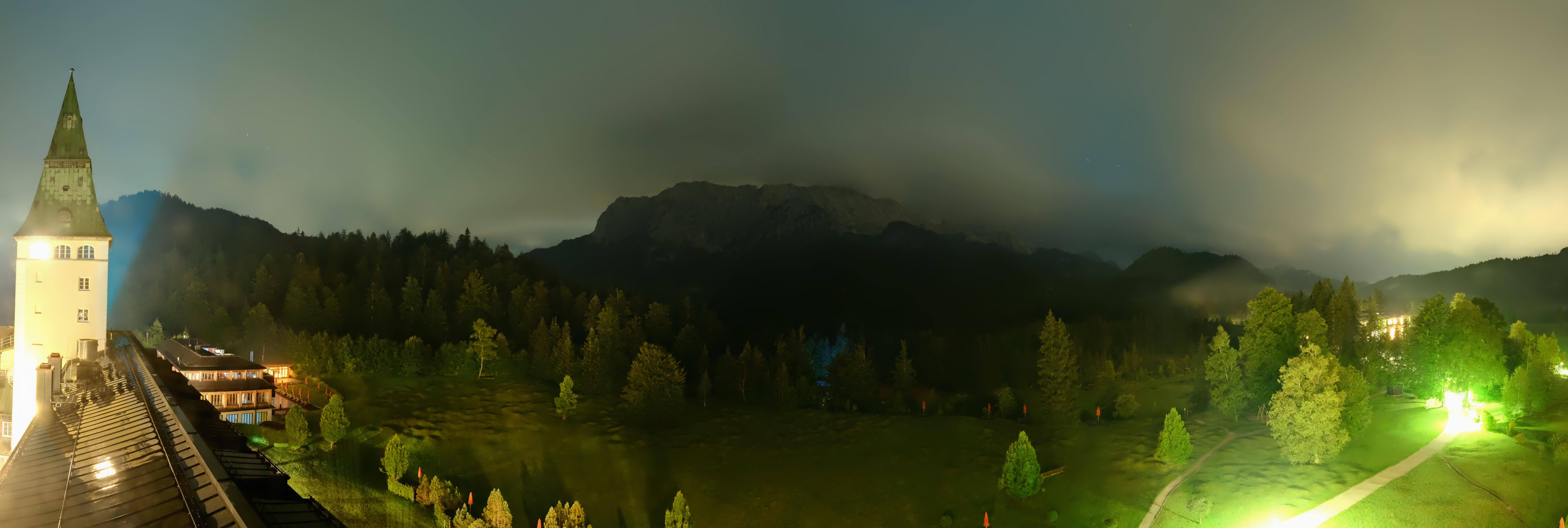 Archiv Foto Webcam Garmisch-Partenkirchen: Schloss Elmau