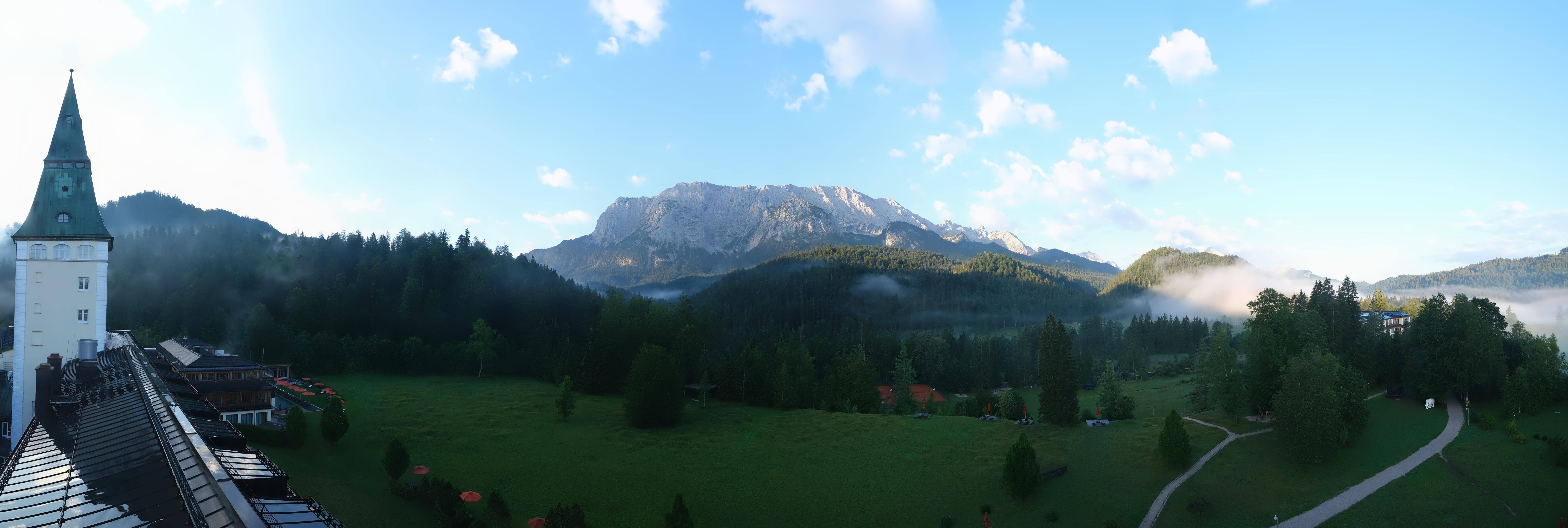 Archiv Foto Webcam Garmisch-Partenkirchen: Schloss Elmau