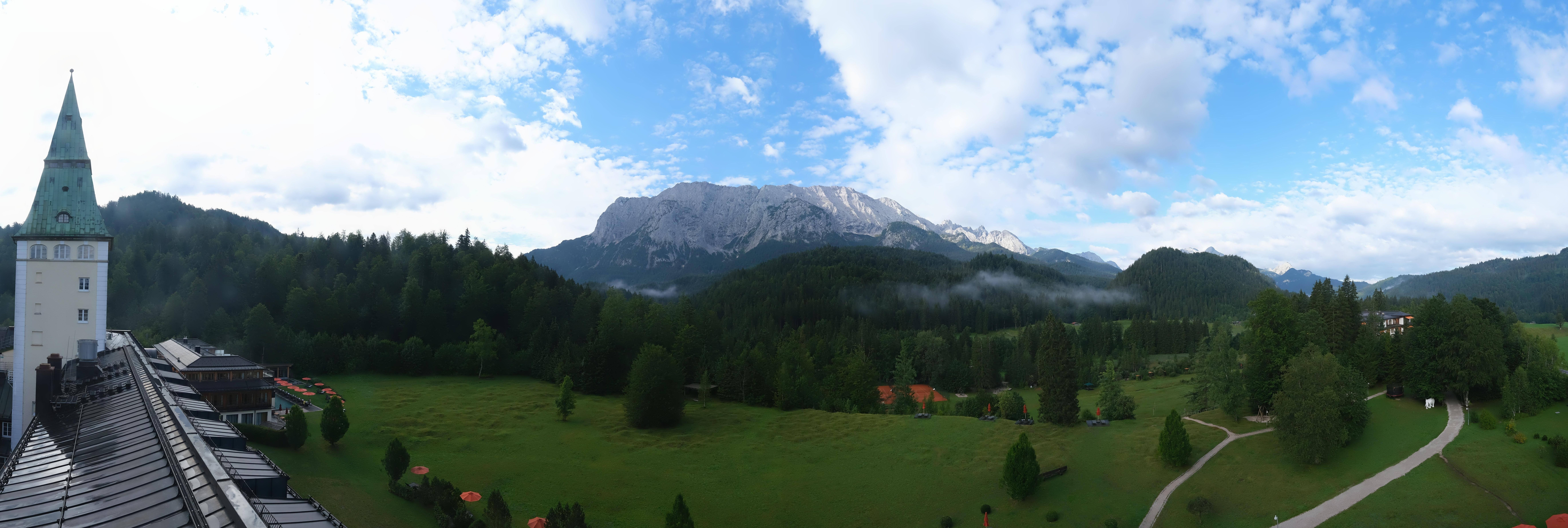 Archiv Foto Webcam Garmisch-Partenkirchen: Schloss Elmau