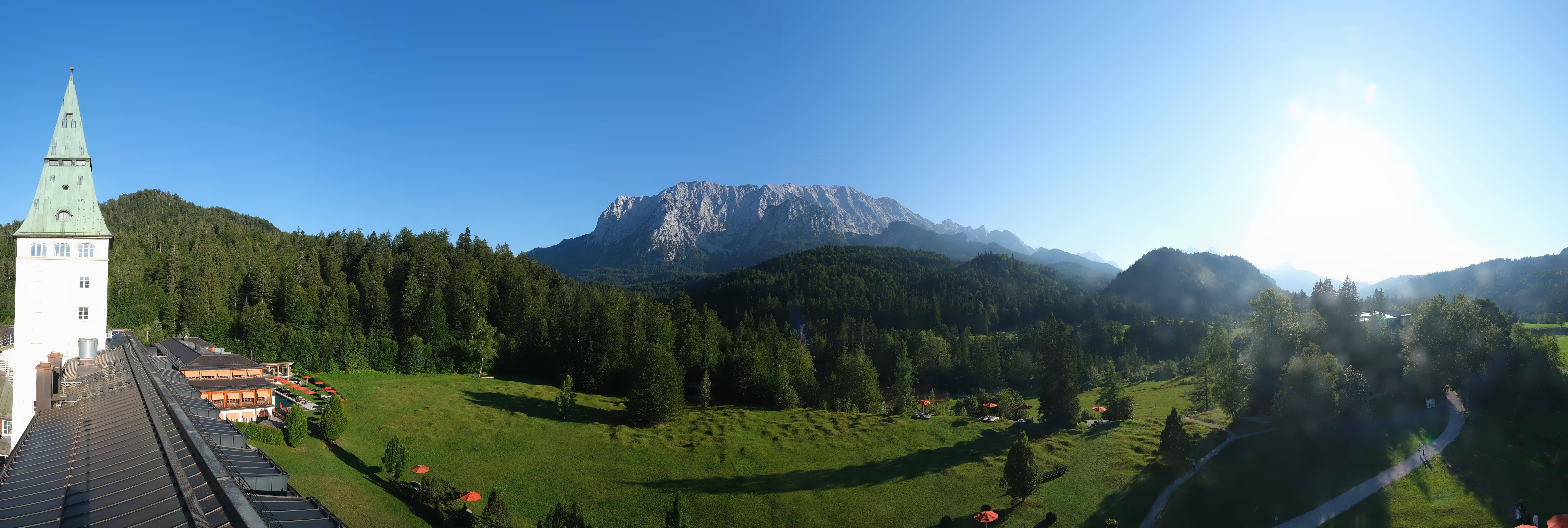 Archiv Foto Webcam Garmisch-Partenkirchen: Schloss Elmau