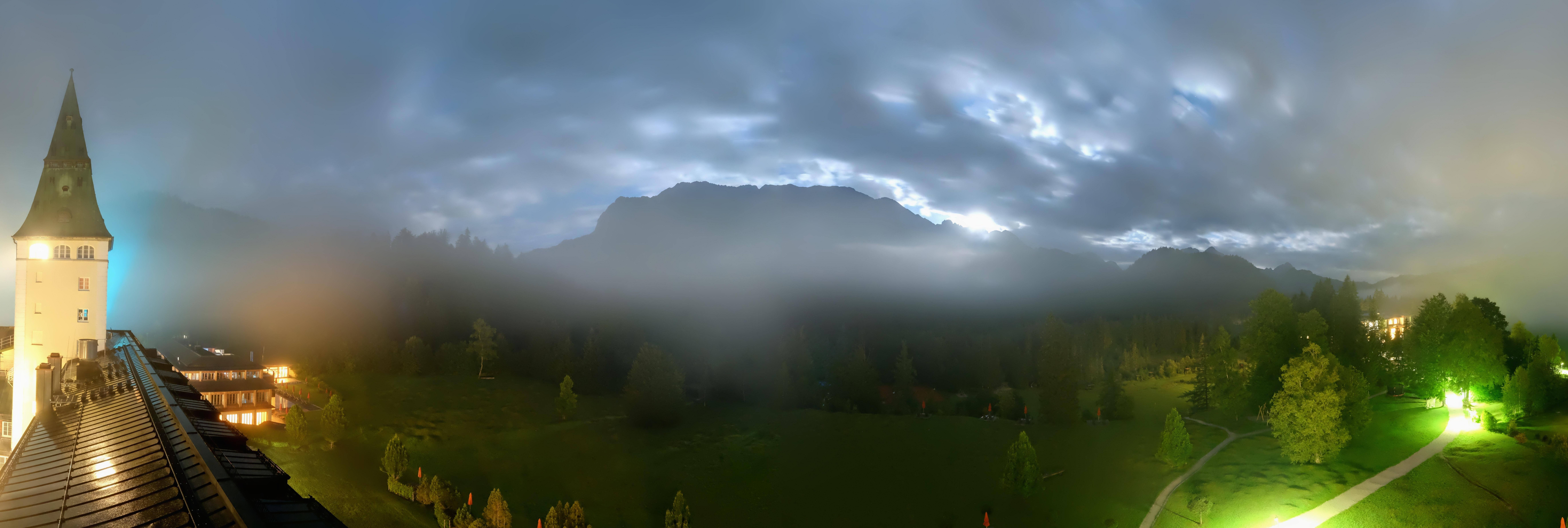 Archiv Foto Webcam Garmisch-Partenkirchen: Schloss Elmau