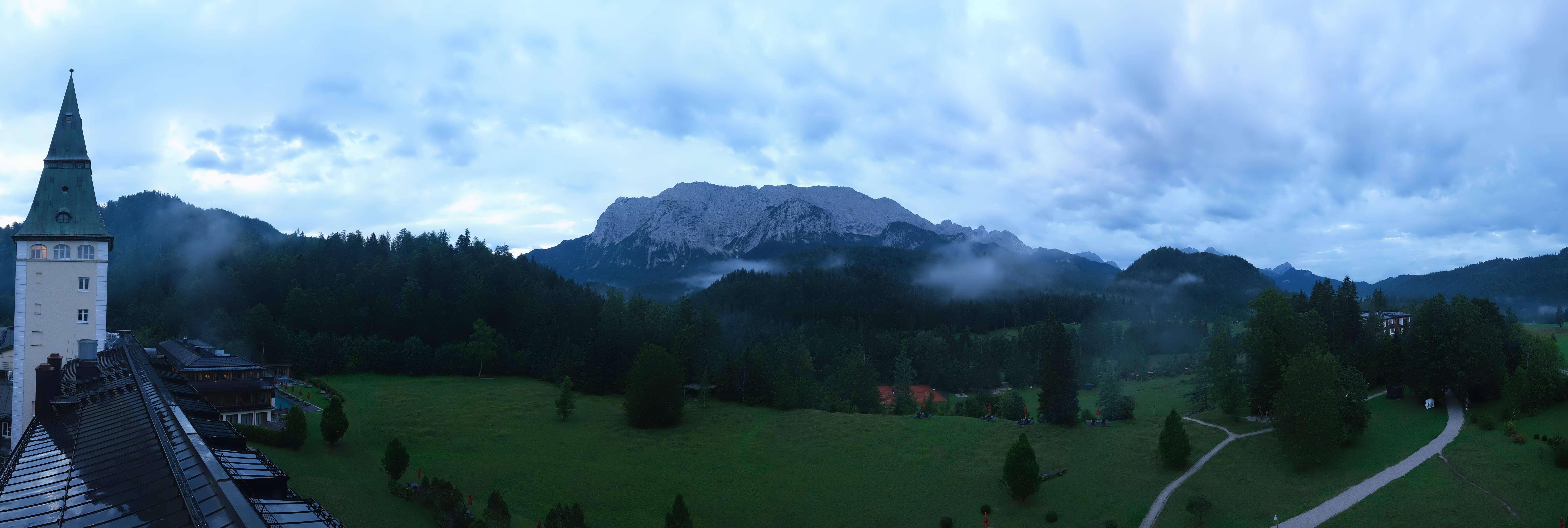 Archiv Foto Webcam Garmisch-Partenkirchen: Schloss Elmau