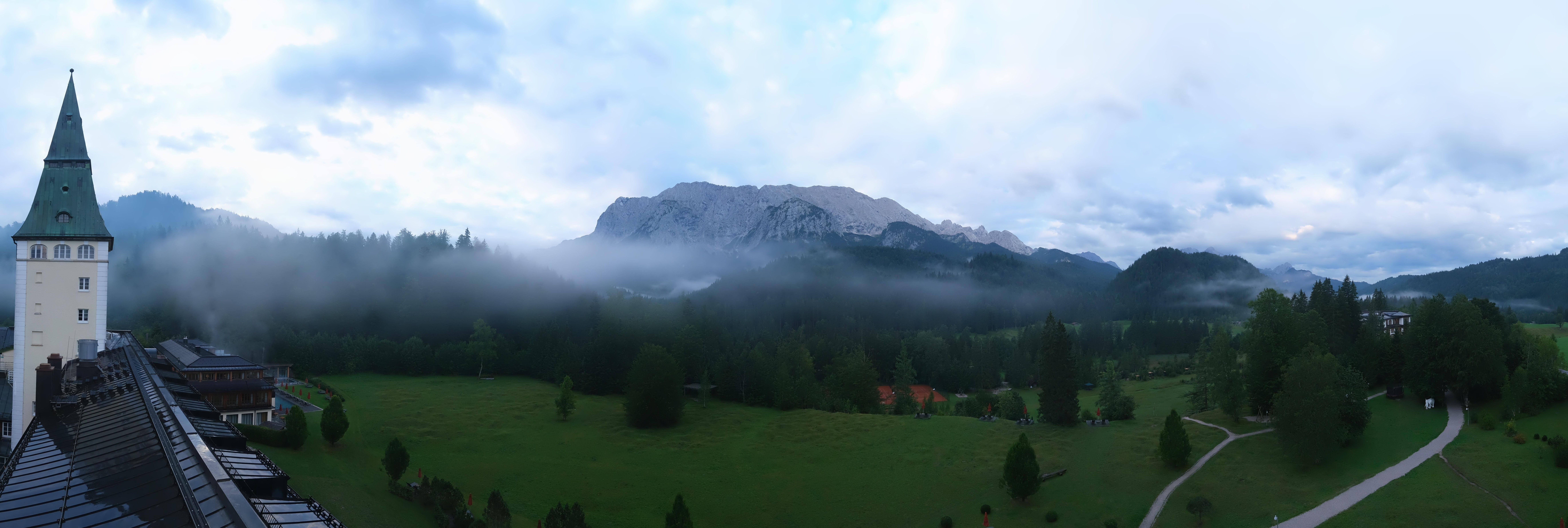 Archiv Foto Webcam Garmisch-Partenkirchen: Schloss Elmau