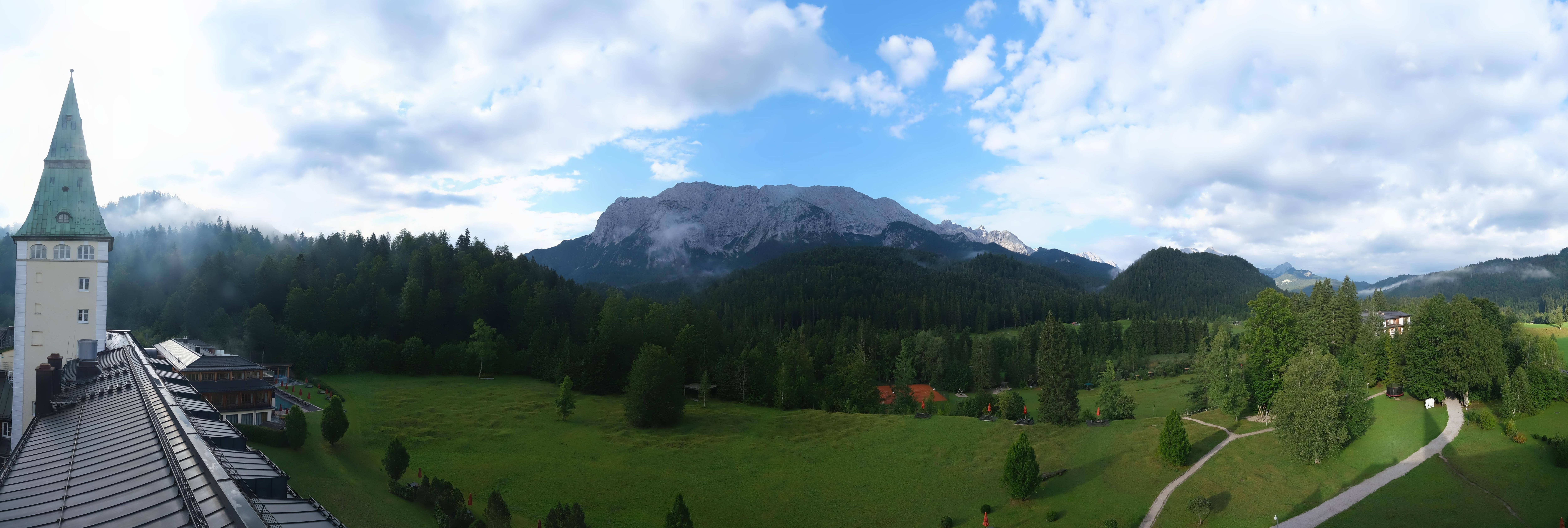 Archiv Foto Webcam Garmisch-Partenkirchen: Schloss Elmau