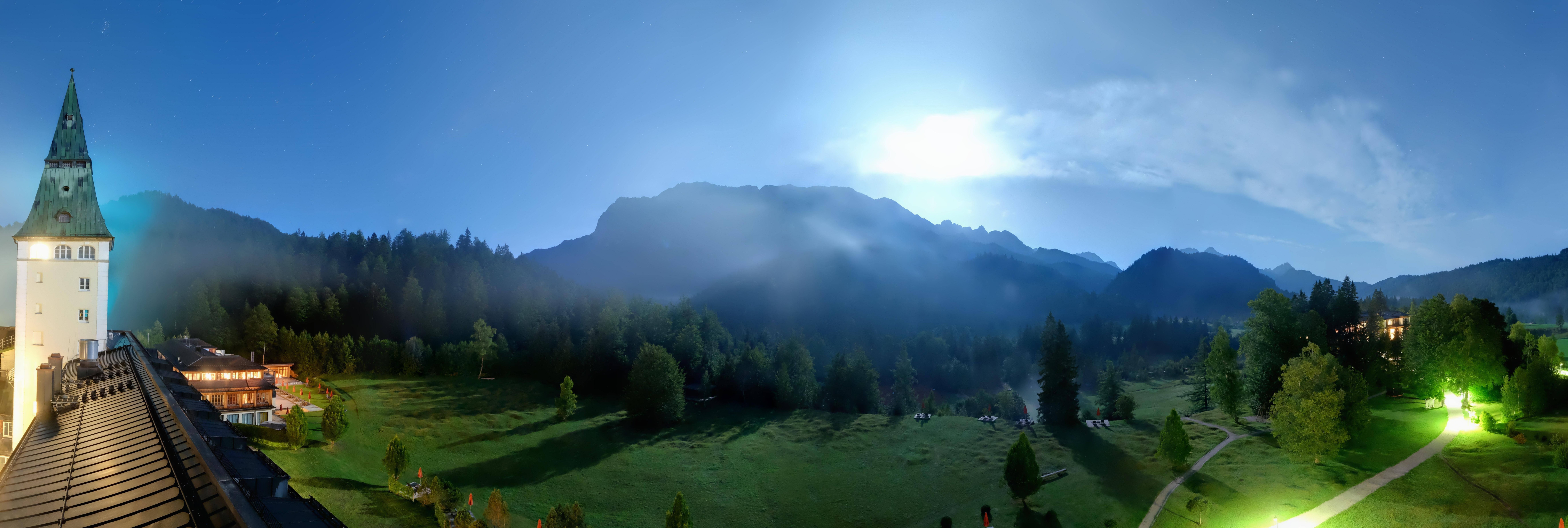 Archiv Foto Webcam Garmisch-Partenkirchen: Schloss Elmau