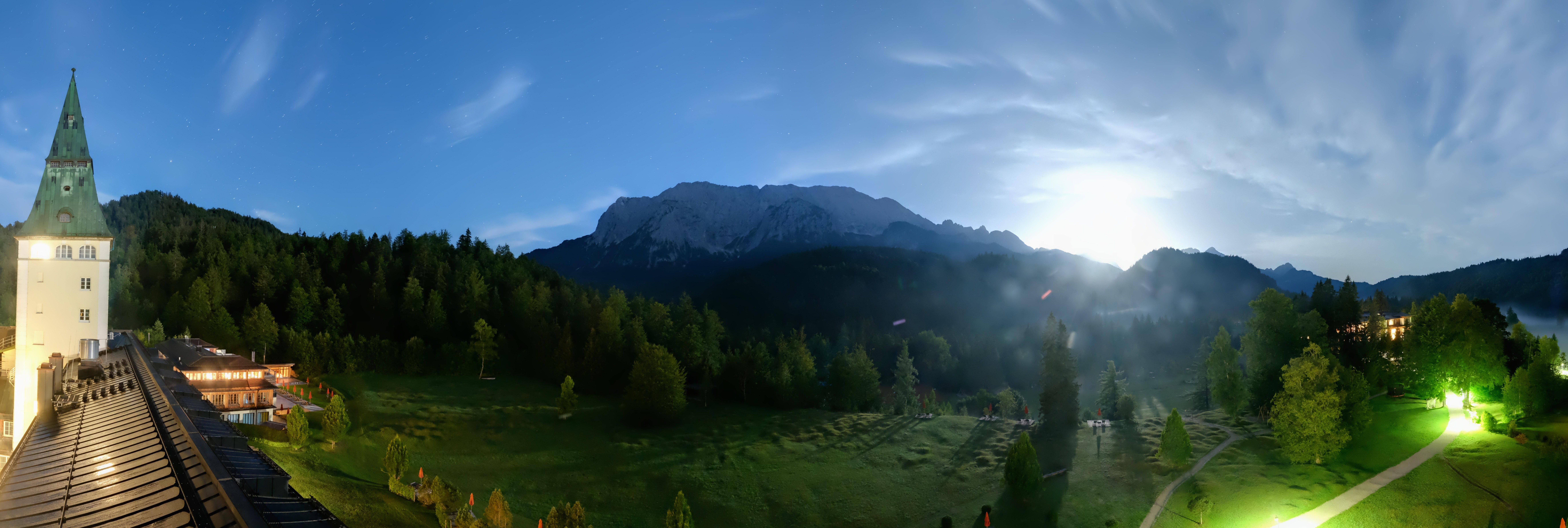 Archiv Foto Webcam Garmisch-Partenkirchen: Schloss Elmau