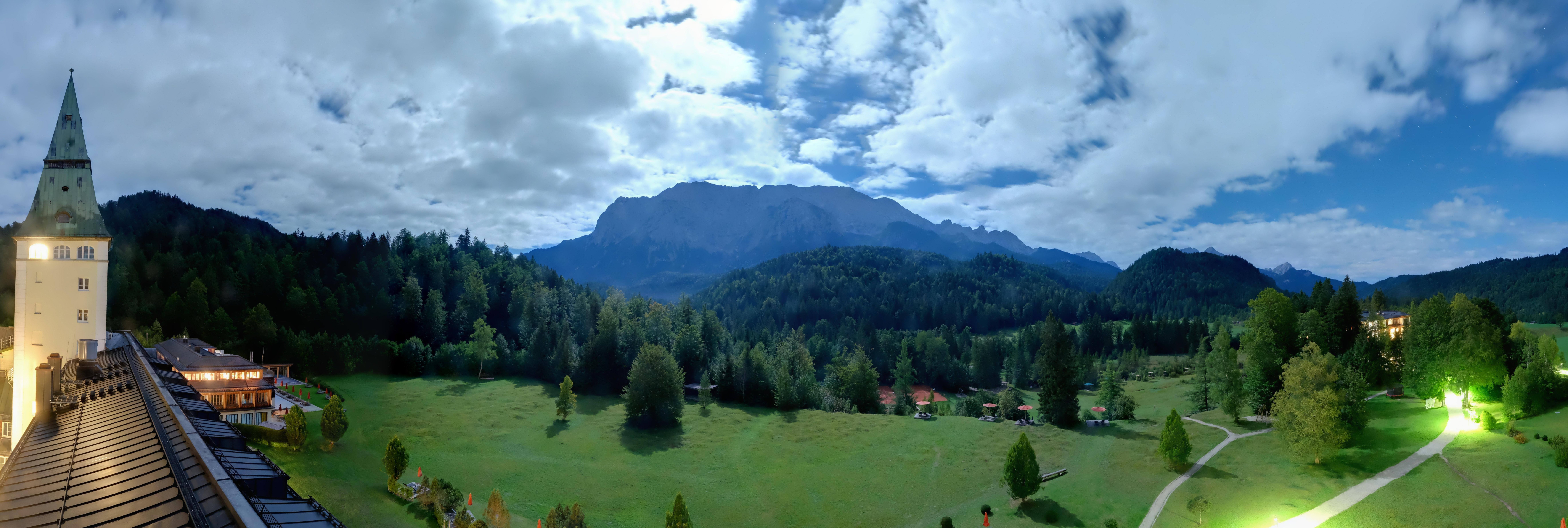 Archived image Webcam Schloss Elmau Luxury Spa Retreat