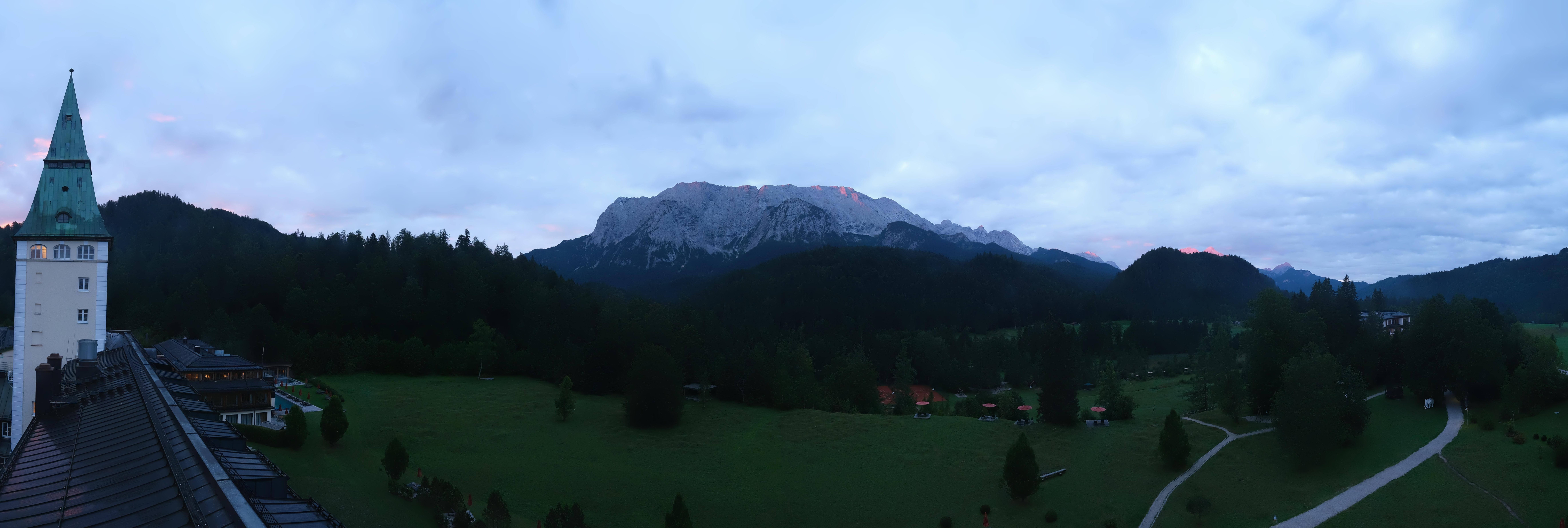 Archived image Webcam Schloss Elmau Luxury Spa Retreat