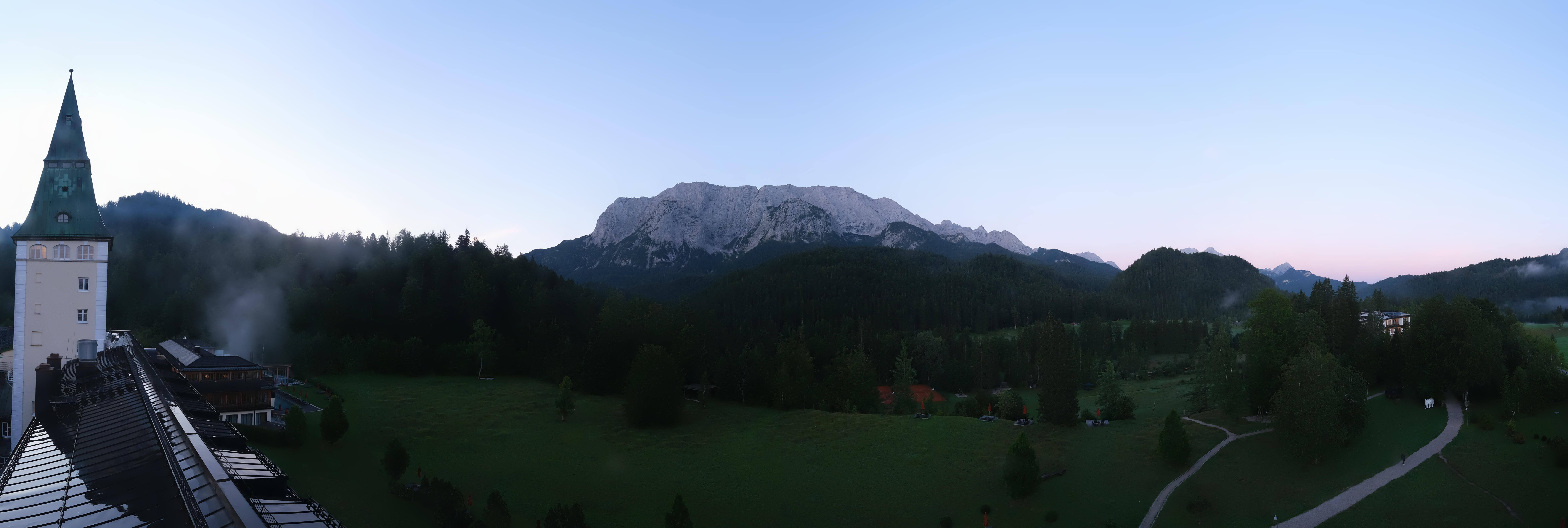 Archiv Foto Webcam Garmisch-Partenkirchen: Schloss Elmau
