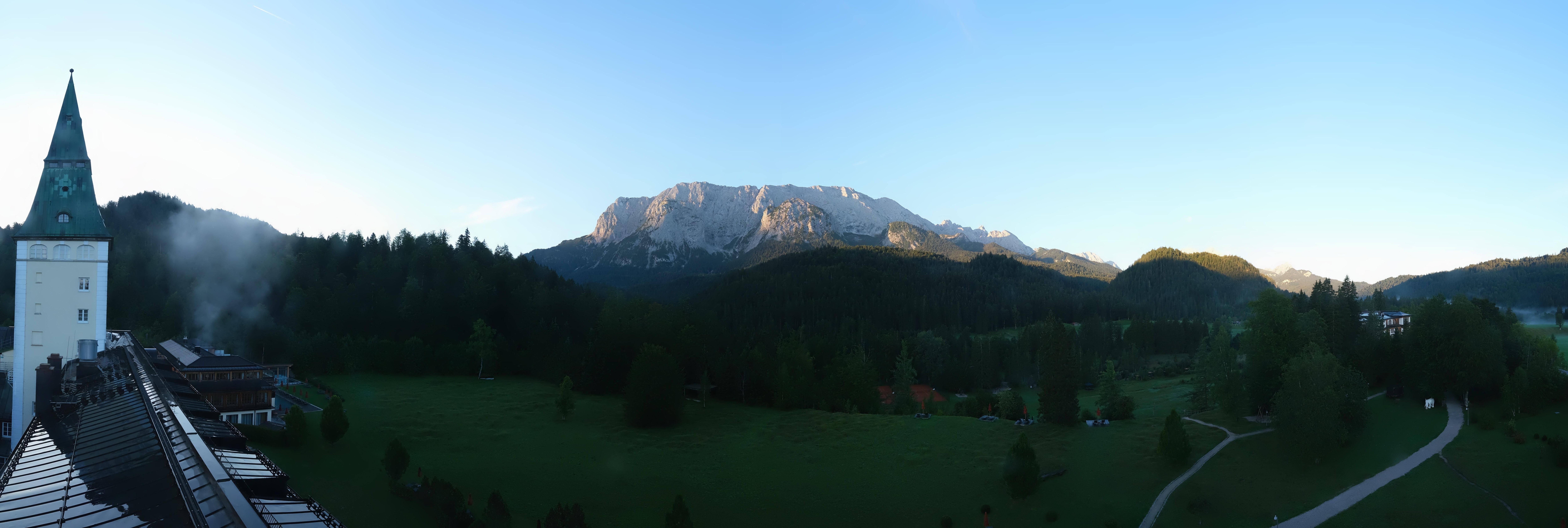 Archiv Foto Webcam Garmisch-Partenkirchen: Schloss Elmau