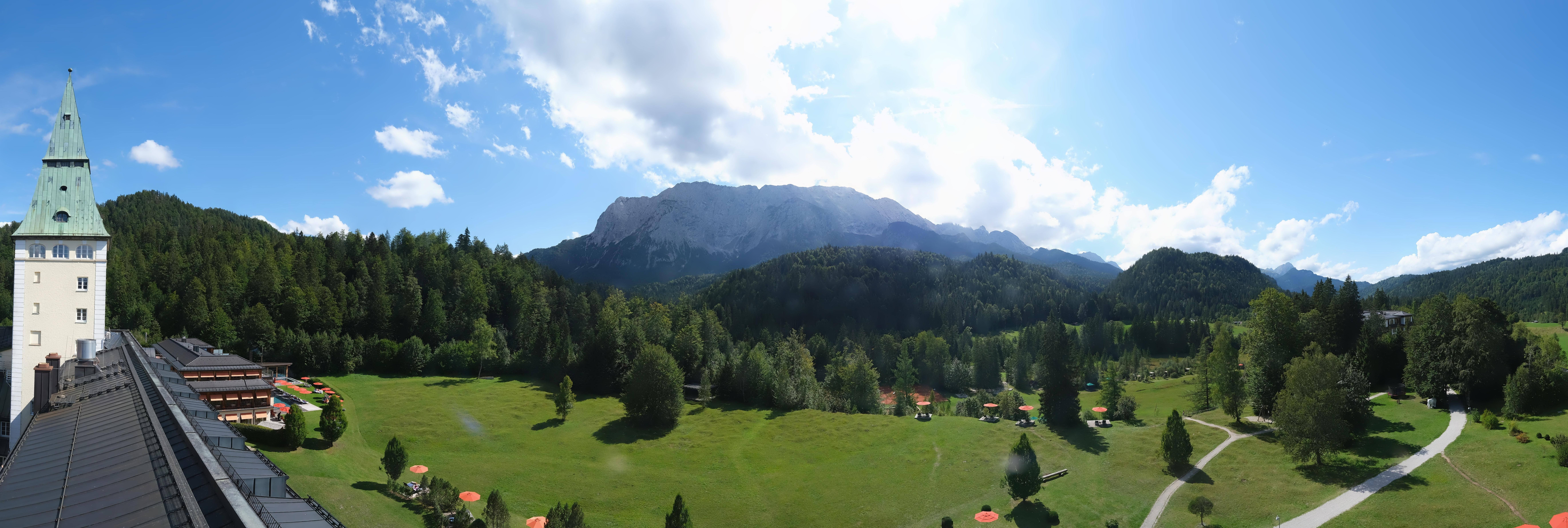 Archiv Foto Webcam Garmisch-Partenkirchen: Schloss Elmau