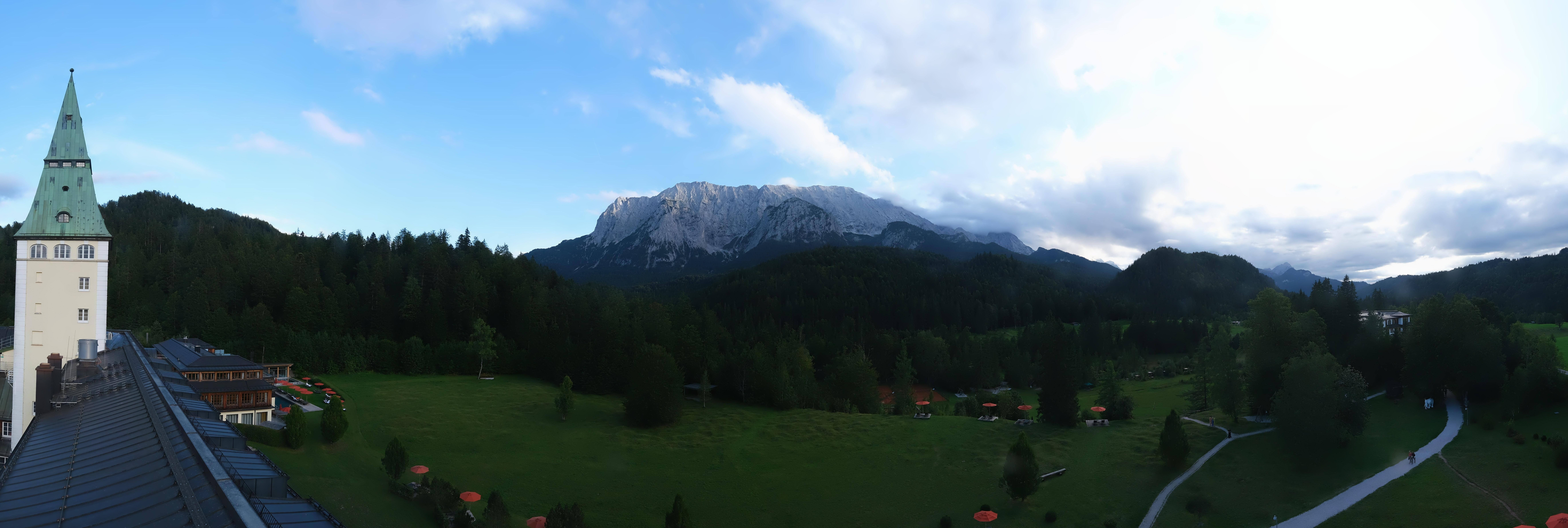 Archiv Foto Webcam Garmisch-Partenkirchen: Schloss Elmau