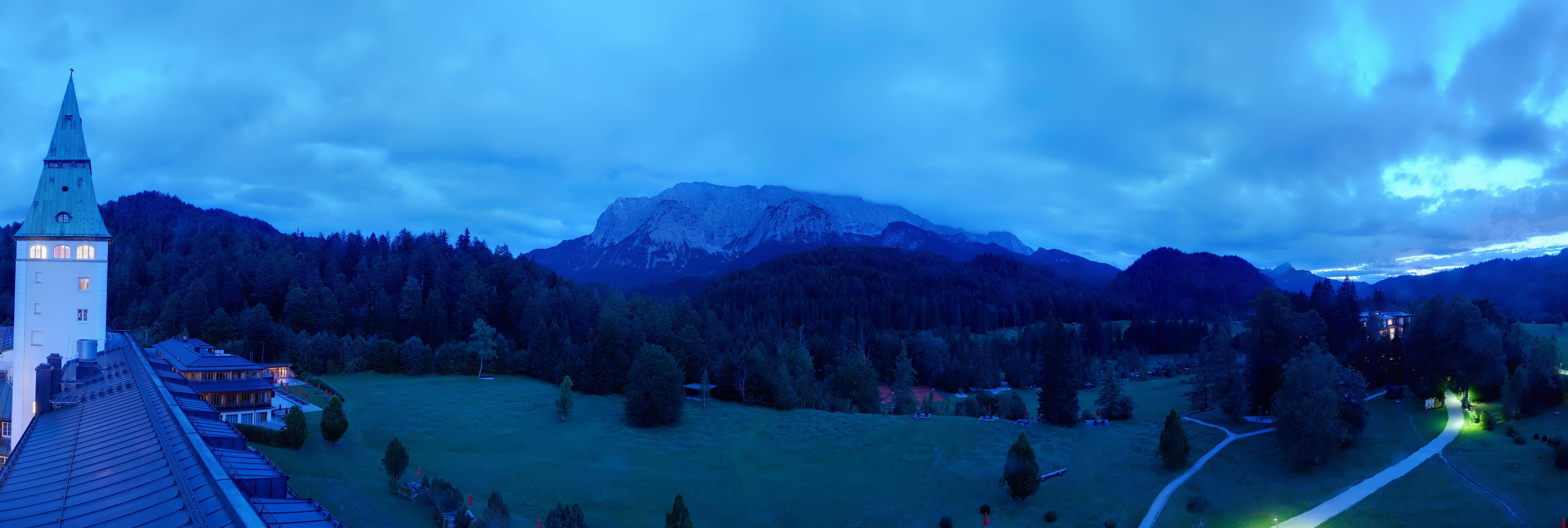 Archiv Foto Webcam Garmisch-Partenkirchen: Schloss Elmau