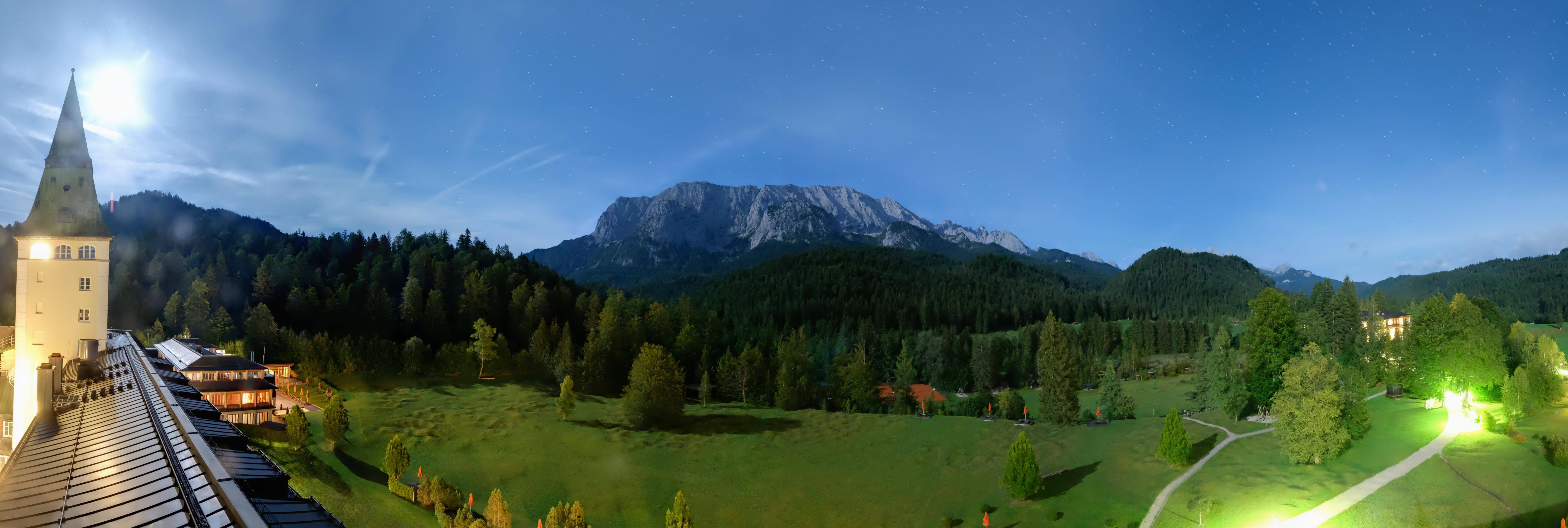 Archiv Foto Webcam Garmisch-Partenkirchen: Schloss Elmau