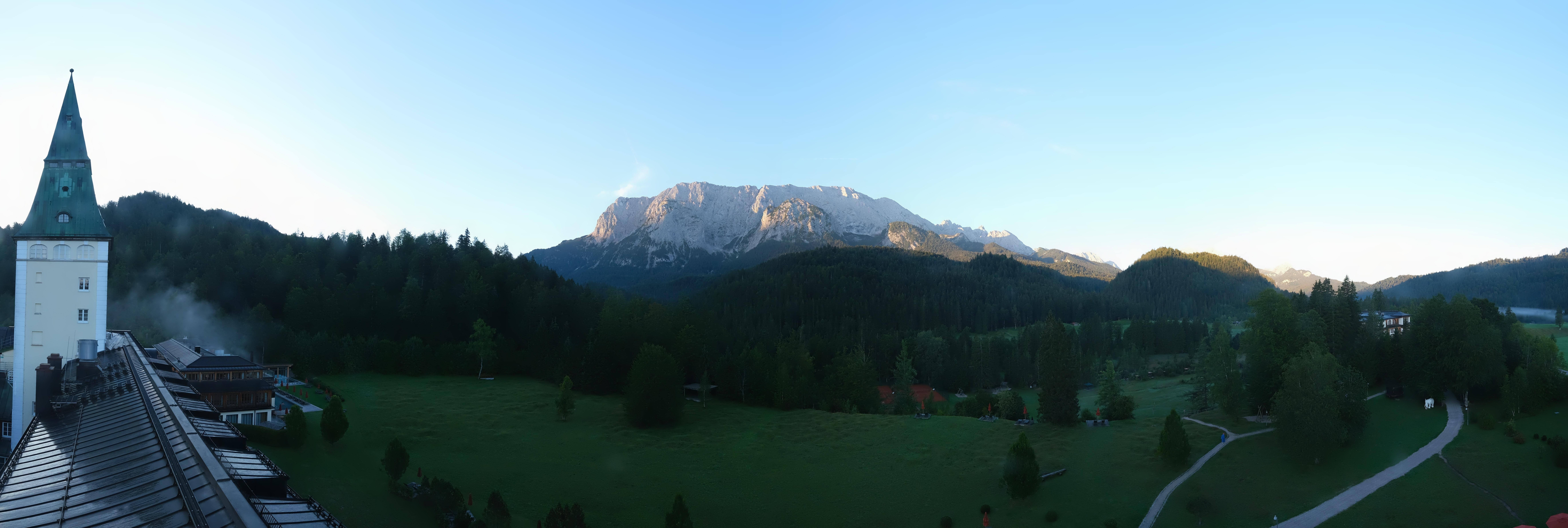 Archiv Foto Webcam Garmisch-Partenkirchen: Schloss Elmau