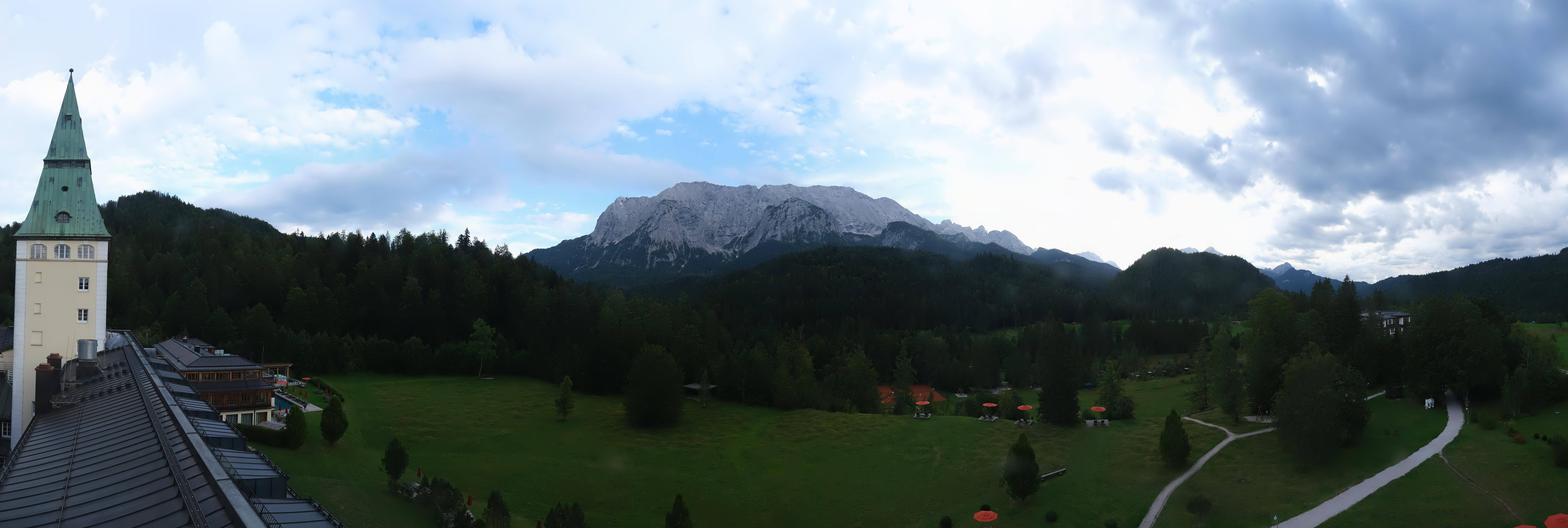 Archiv Foto Webcam Garmisch-Partenkirchen: Schloss Elmau