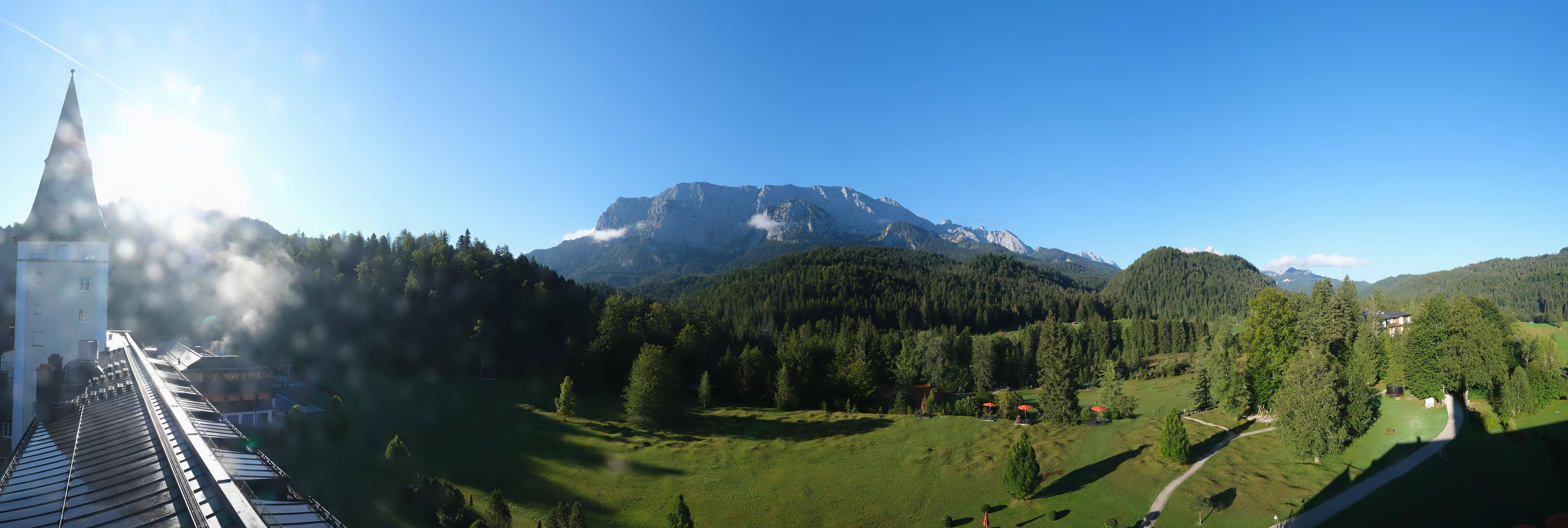 Archiv Foto Webcam Garmisch-Partenkirchen: Schloss Elmau