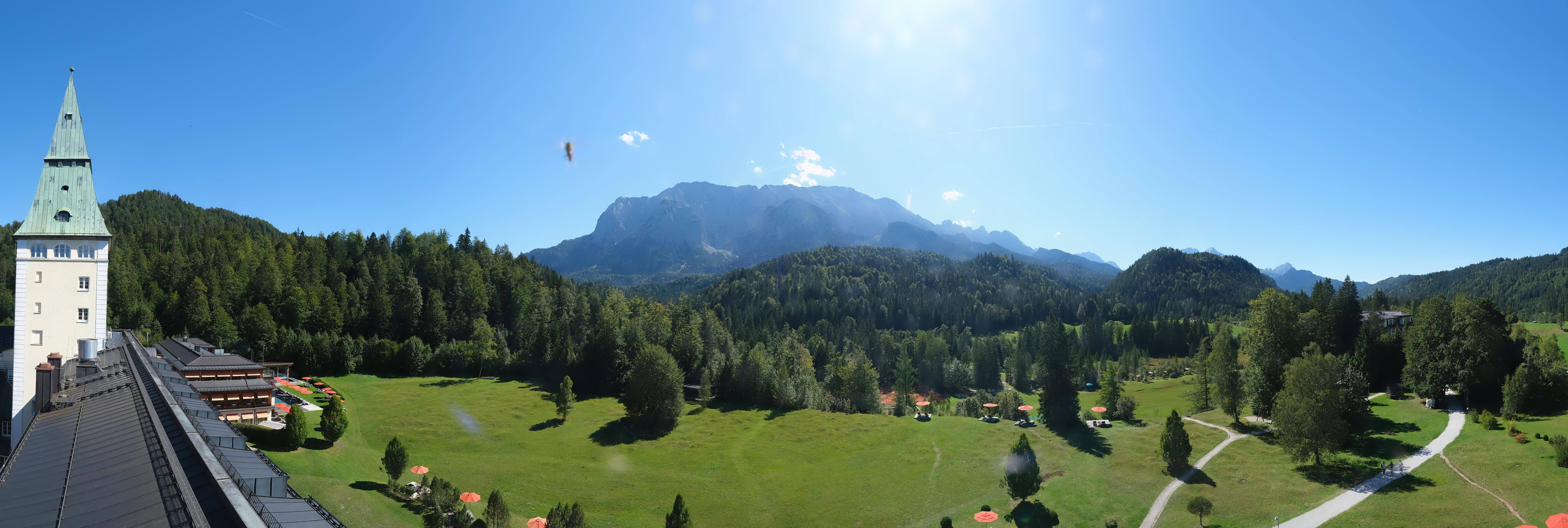 Archiv Foto Webcam Garmisch-Partenkirchen: Schloss Elmau