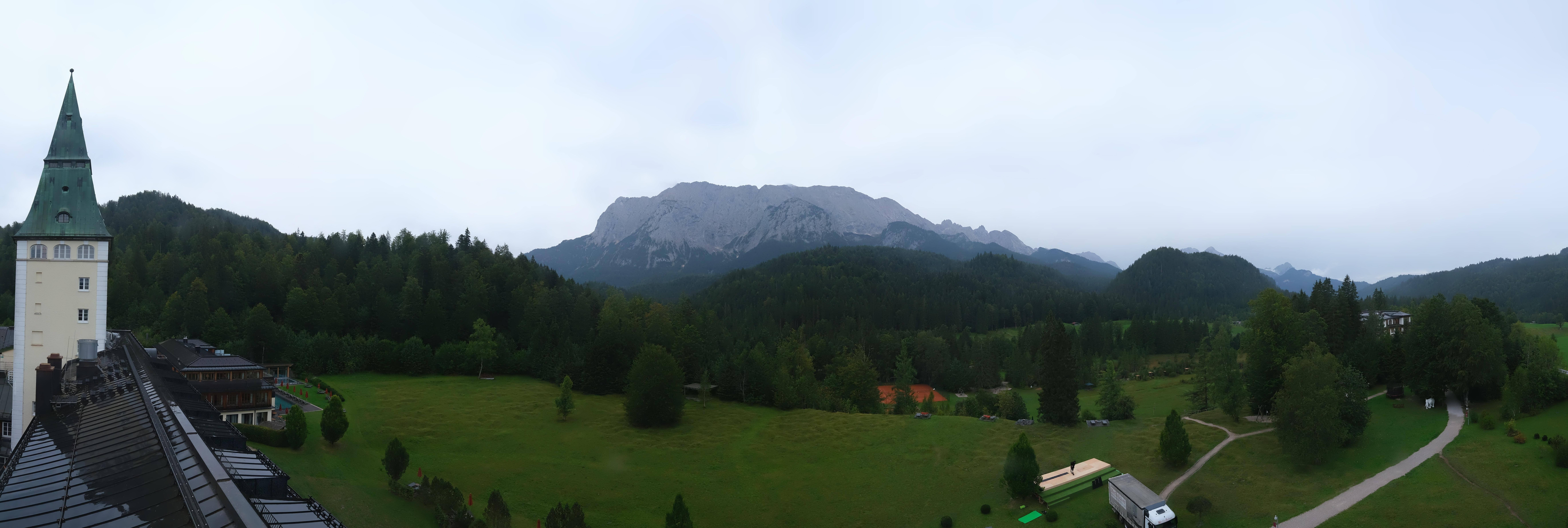Archiv Foto Webcam Garmisch-Partenkirchen: Schloss Elmau