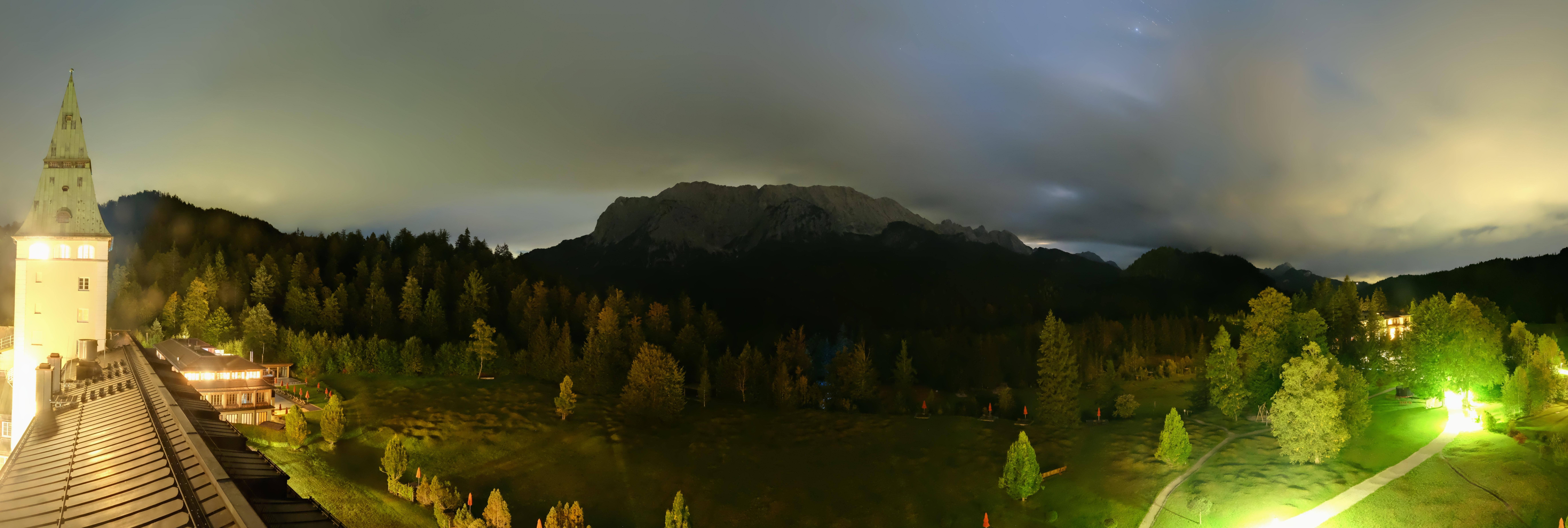 Archiv Foto Webcam Garmisch-Partenkirchen: Schloss Elmau