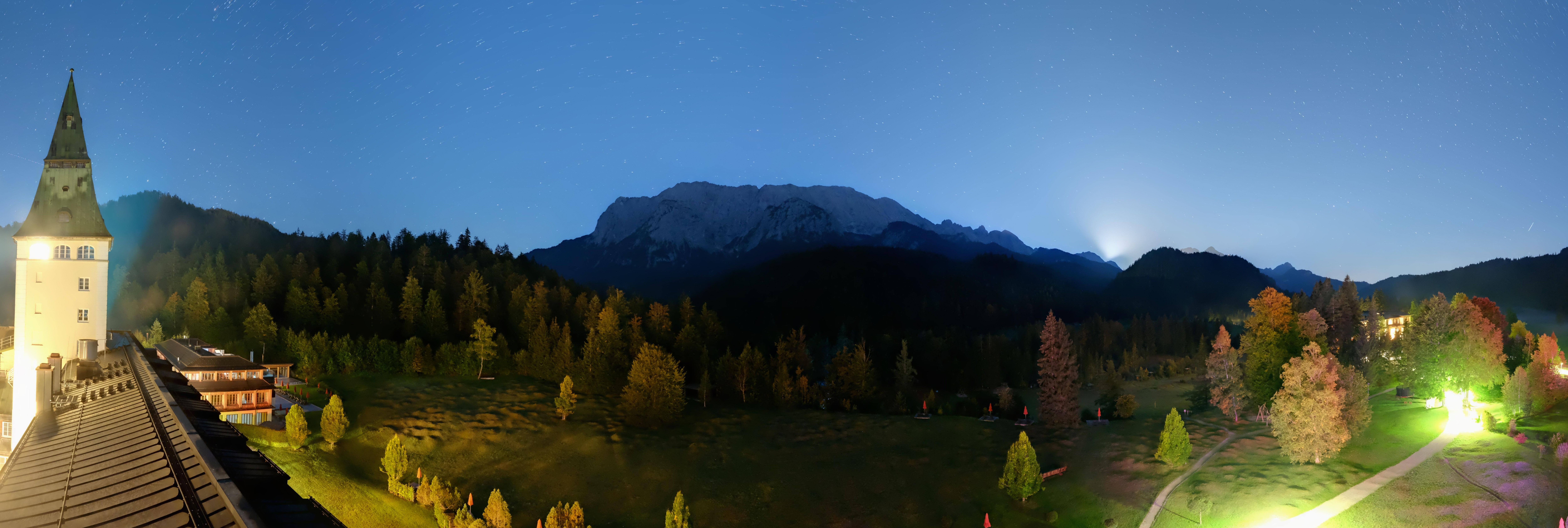 Archiv Foto Webcam Garmisch-Partenkirchen: Schloss Elmau