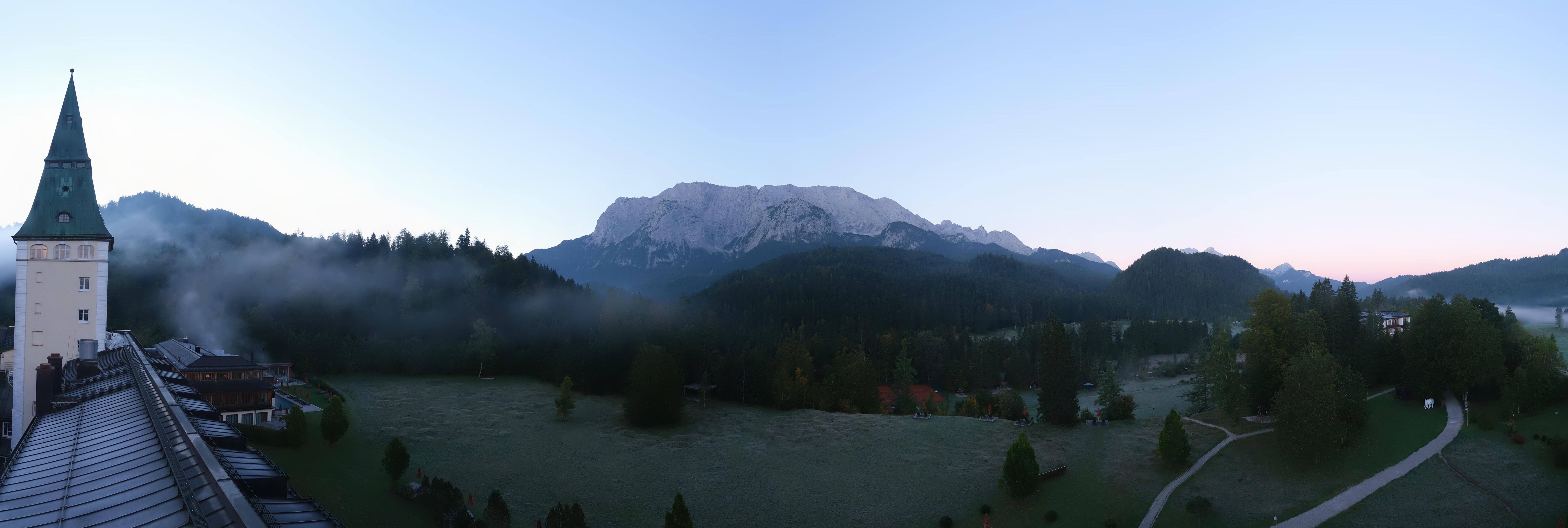 Archiv Foto Webcam Garmisch-Partenkirchen: Schloss Elmau