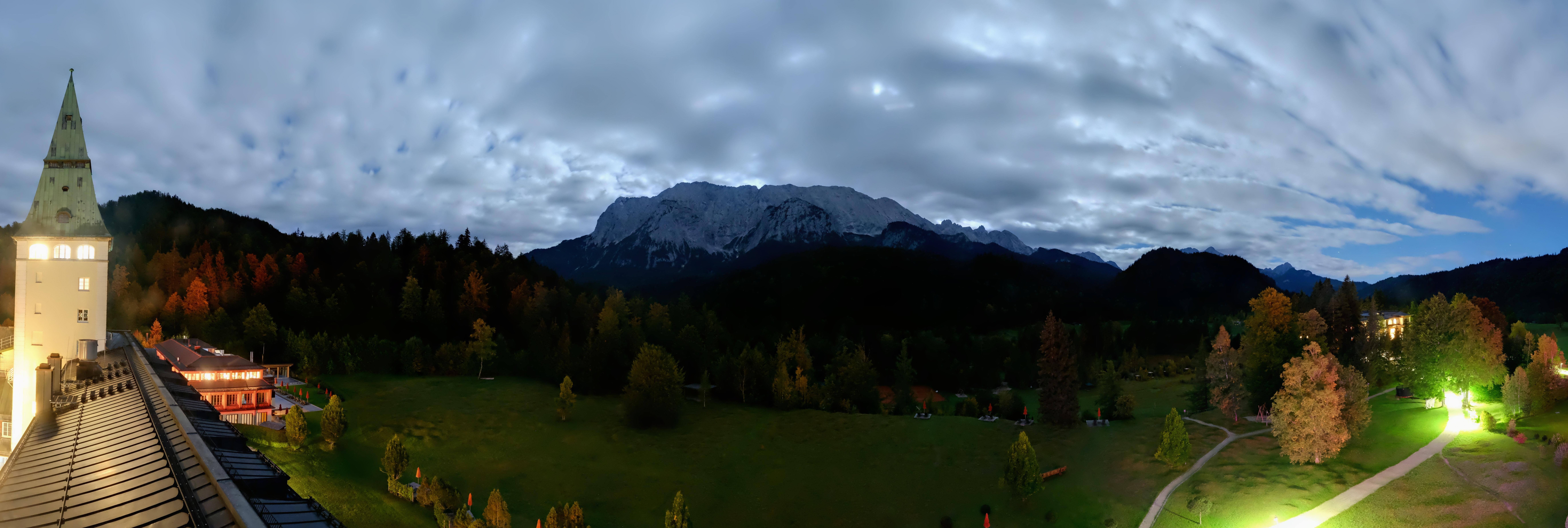 Archived image Webcam Schloss Elmau Luxury Spa Retreat