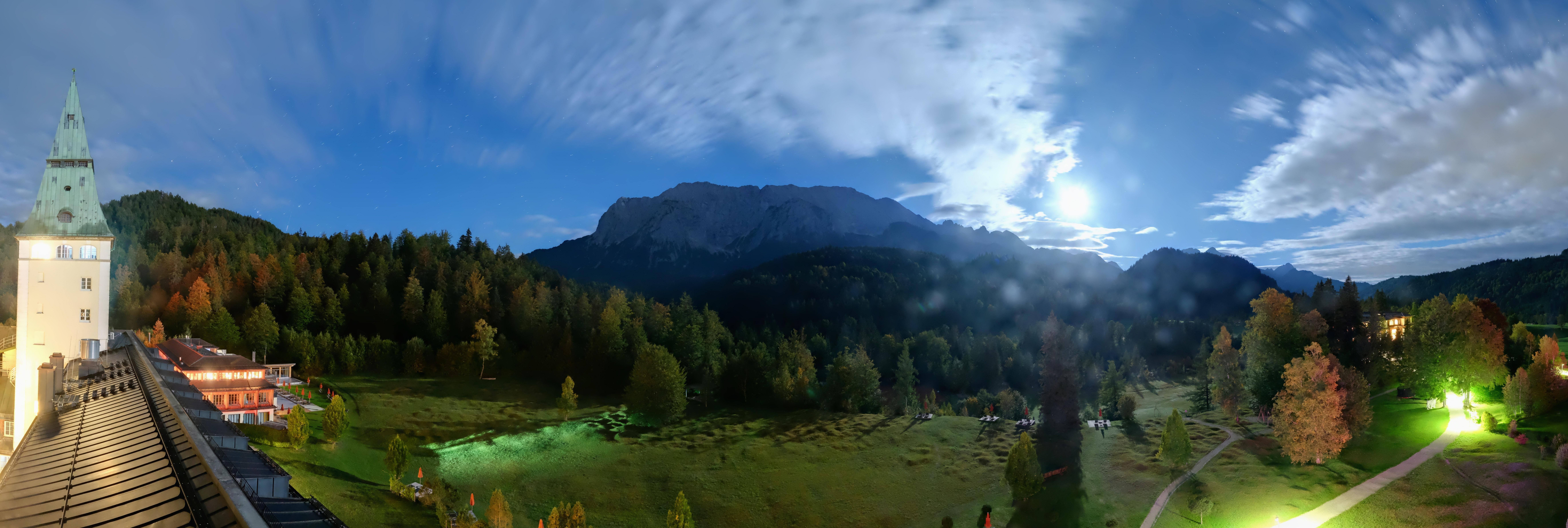 Archived image Webcam Schloss Elmau Luxury Spa Retreat