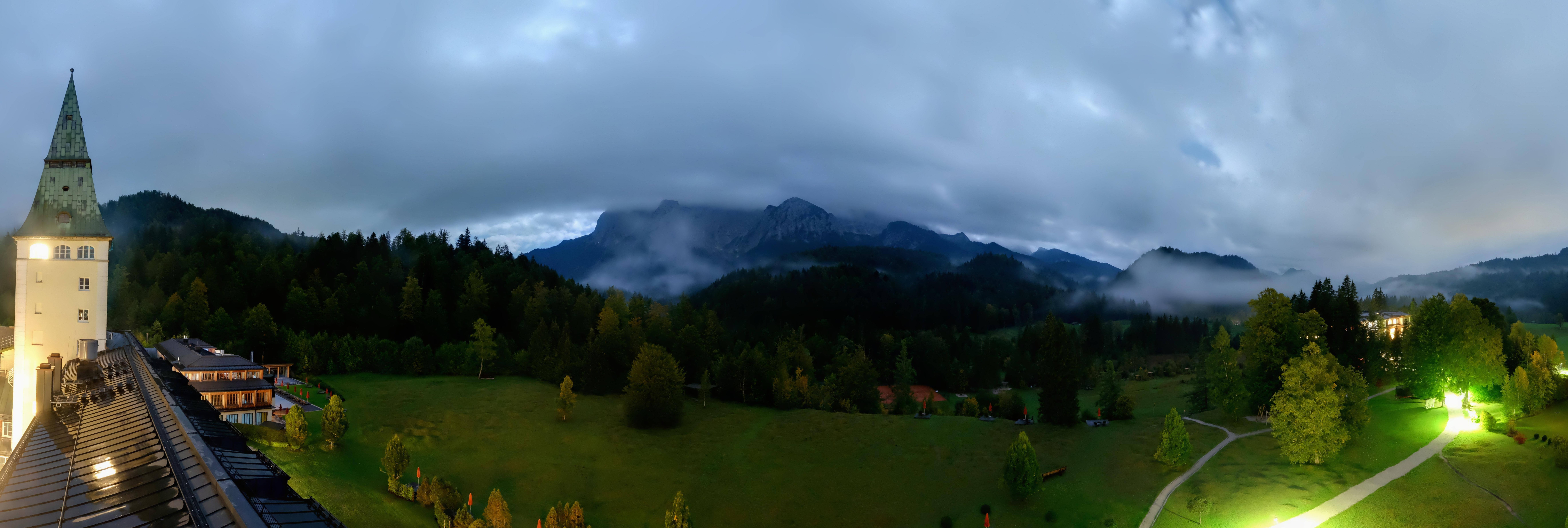 Archiv Foto Webcam Garmisch-Partenkirchen: Schloss Elmau