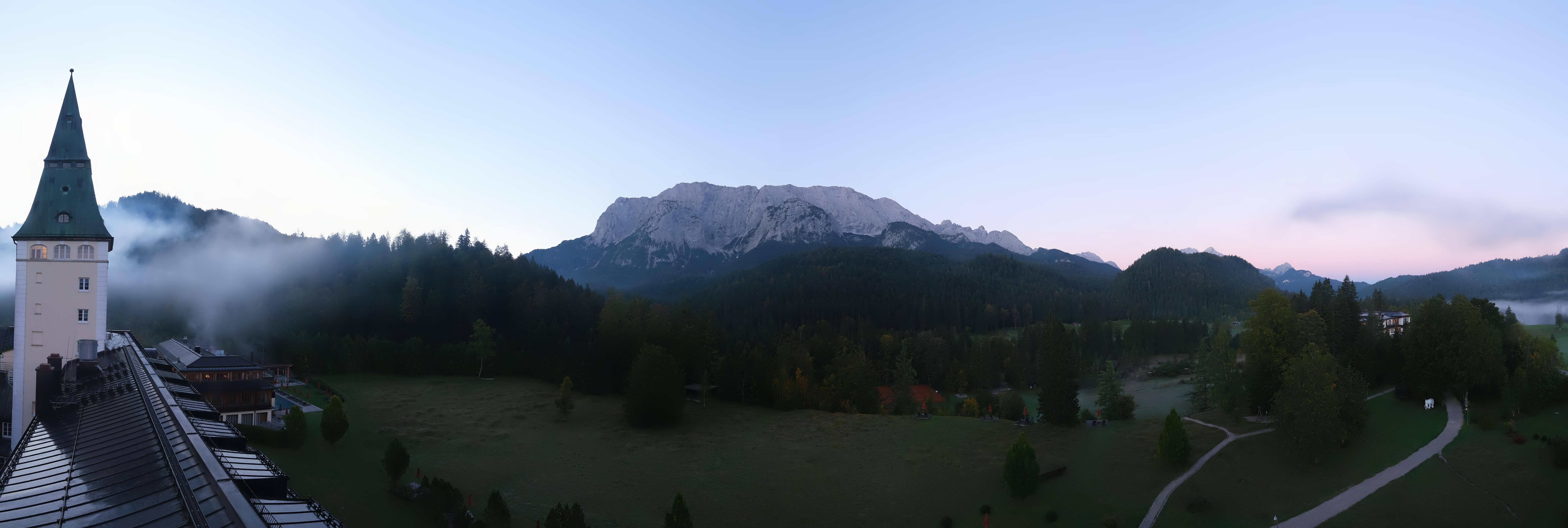 Archiv Foto Webcam Garmisch-Partenkirchen: Schloss Elmau