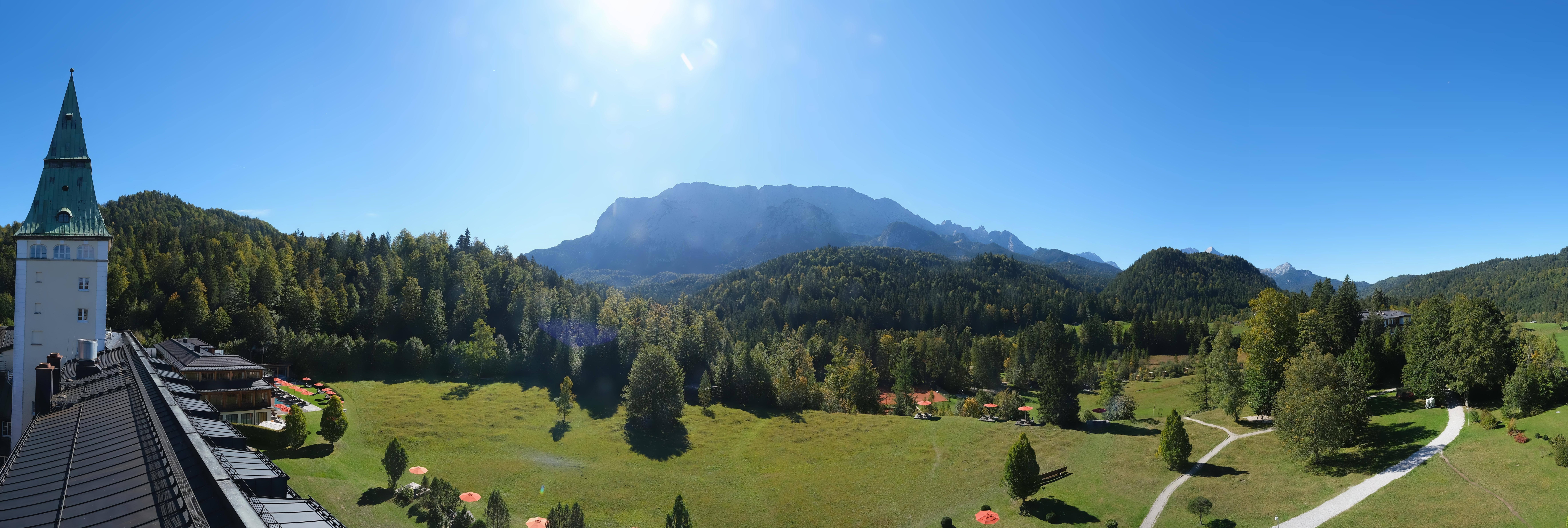 Archiv Foto Webcam Garmisch-Partenkirchen: Schloss Elmau