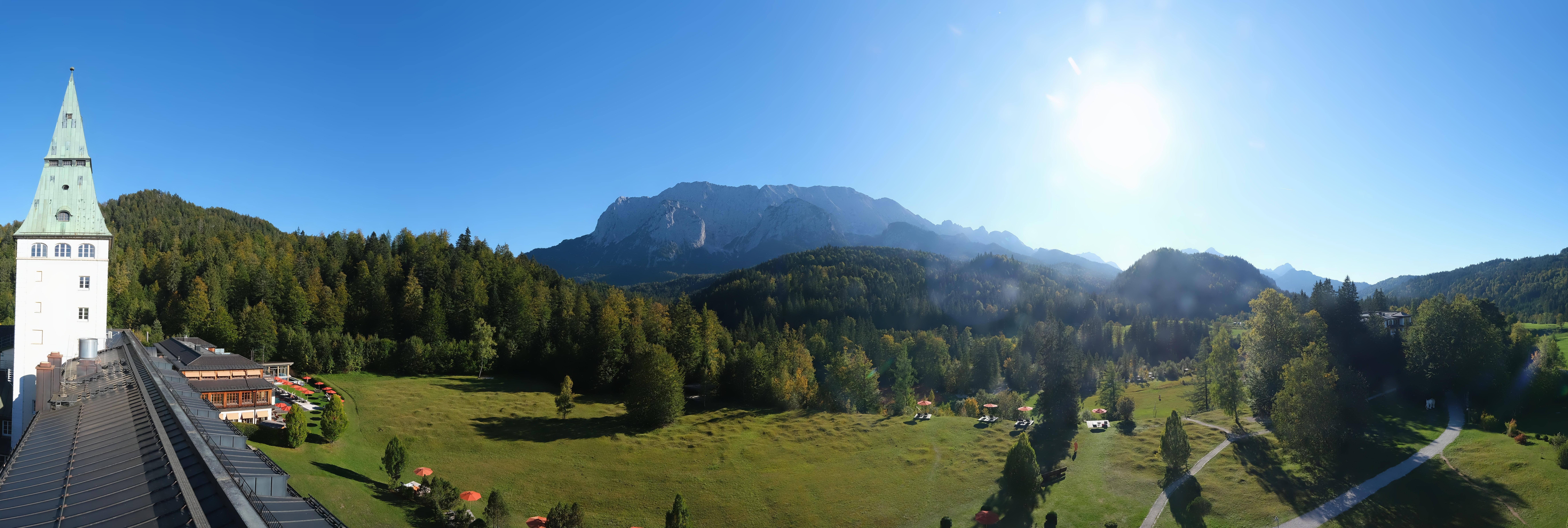 Archiv Foto Webcam Garmisch-Partenkirchen: Schloss Elmau