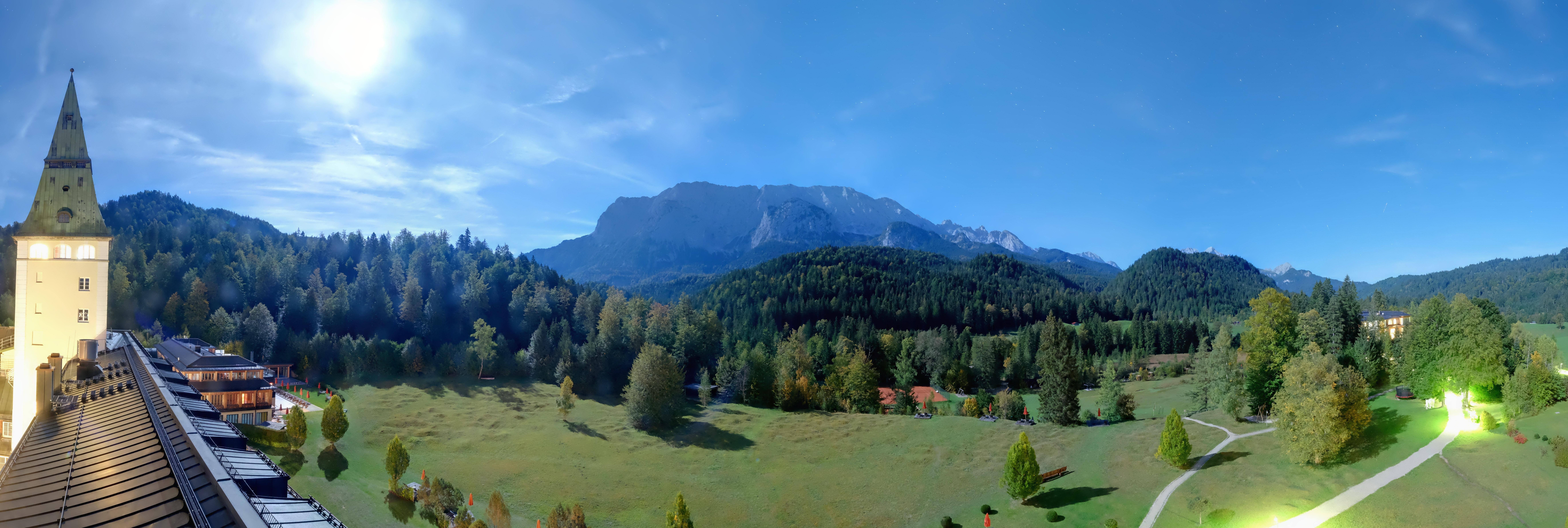 Archiv Foto Webcam Garmisch-Partenkirchen: Schloss Elmau