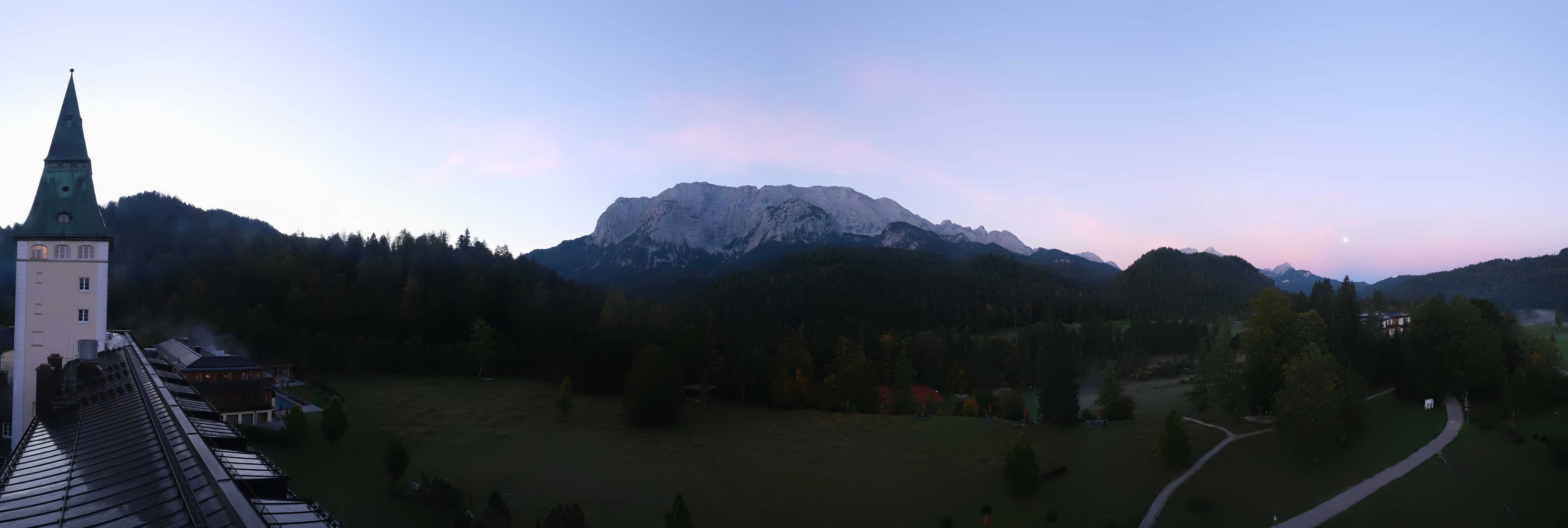 Archiv Foto Webcam Garmisch-Partenkirchen: Schloss Elmau