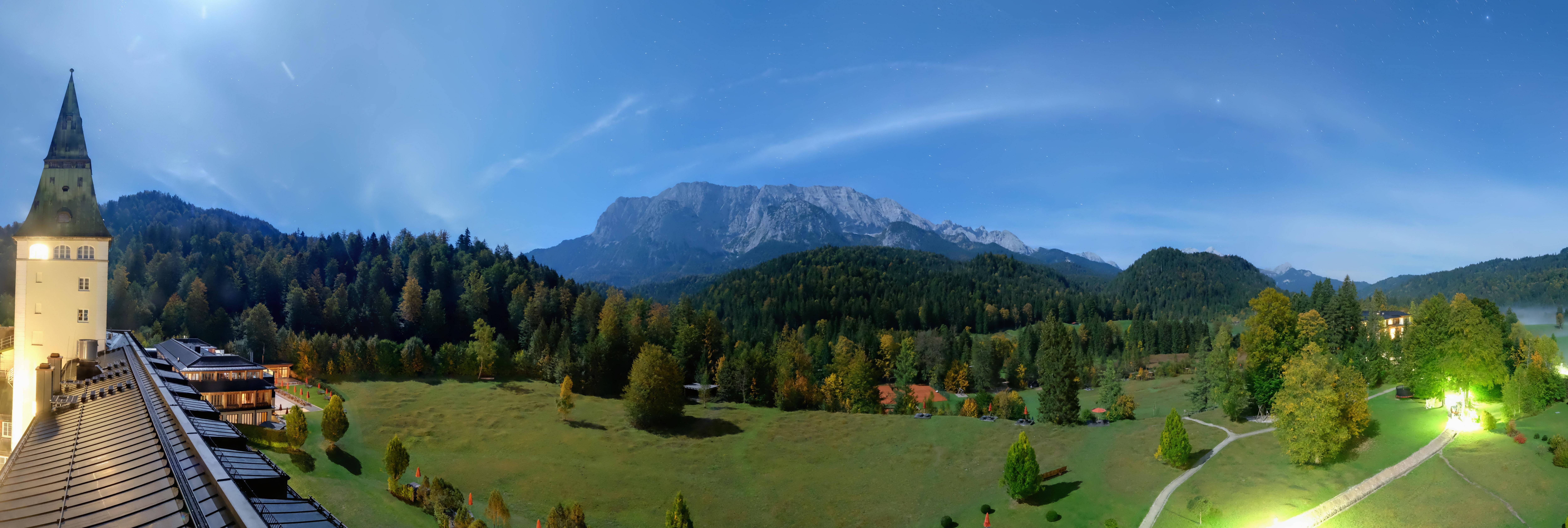 Archived image Webcam Schloss Elmau Luxury Spa Retreat