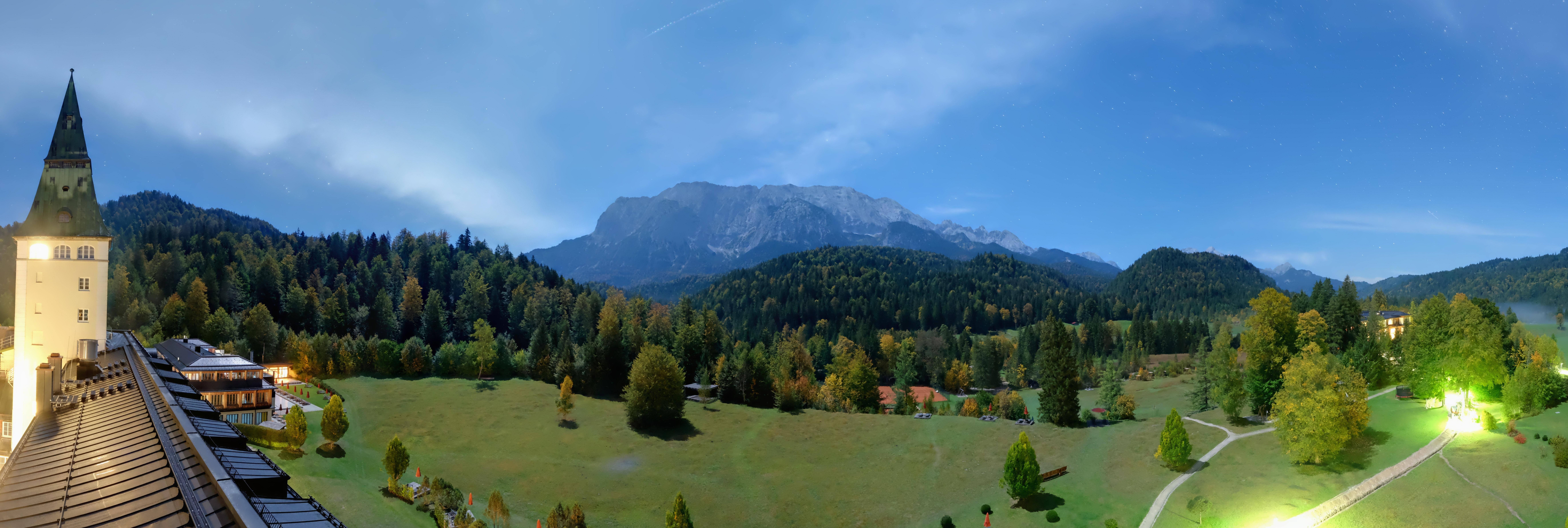 Archived image Webcam Schloss Elmau Luxury Spa Retreat