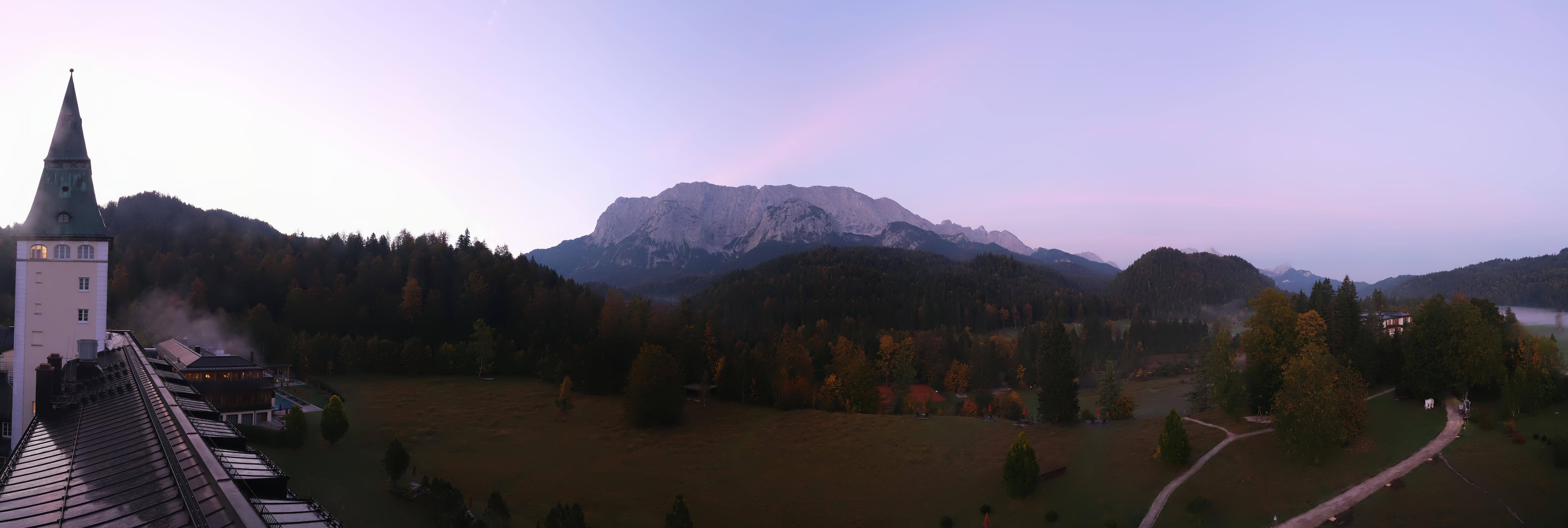 Archiv Foto Webcam Garmisch-Partenkirchen: Schloss Elmau