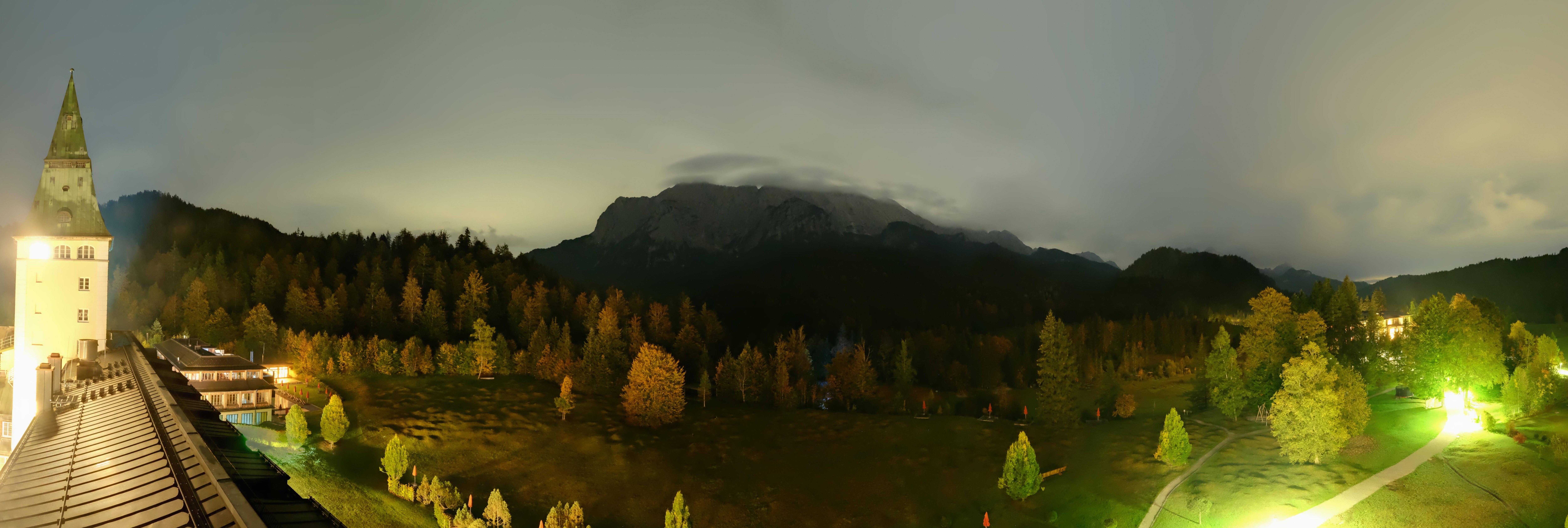 Archiv Foto Webcam Garmisch-Partenkirchen: Schloss Elmau